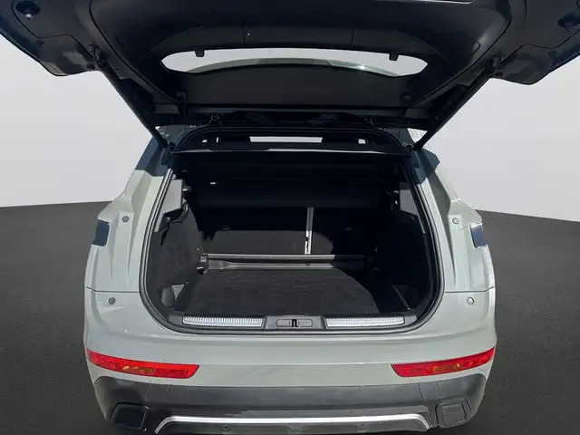 DS Automobiles DS 7 view 7