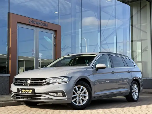 2023 Volkswagen Passat in Grey for sale