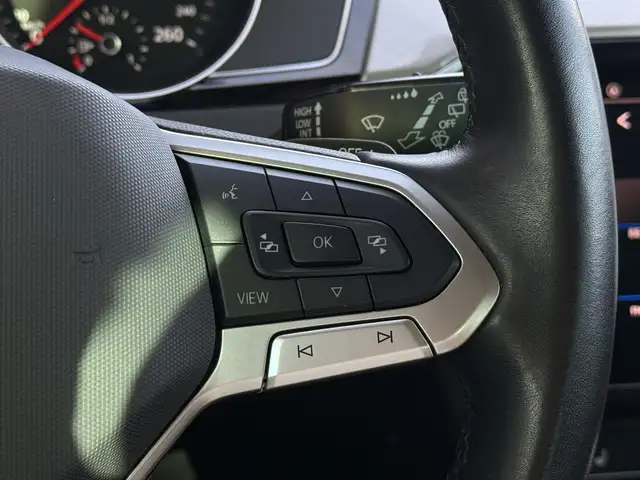 Volkswagen Passat view 18