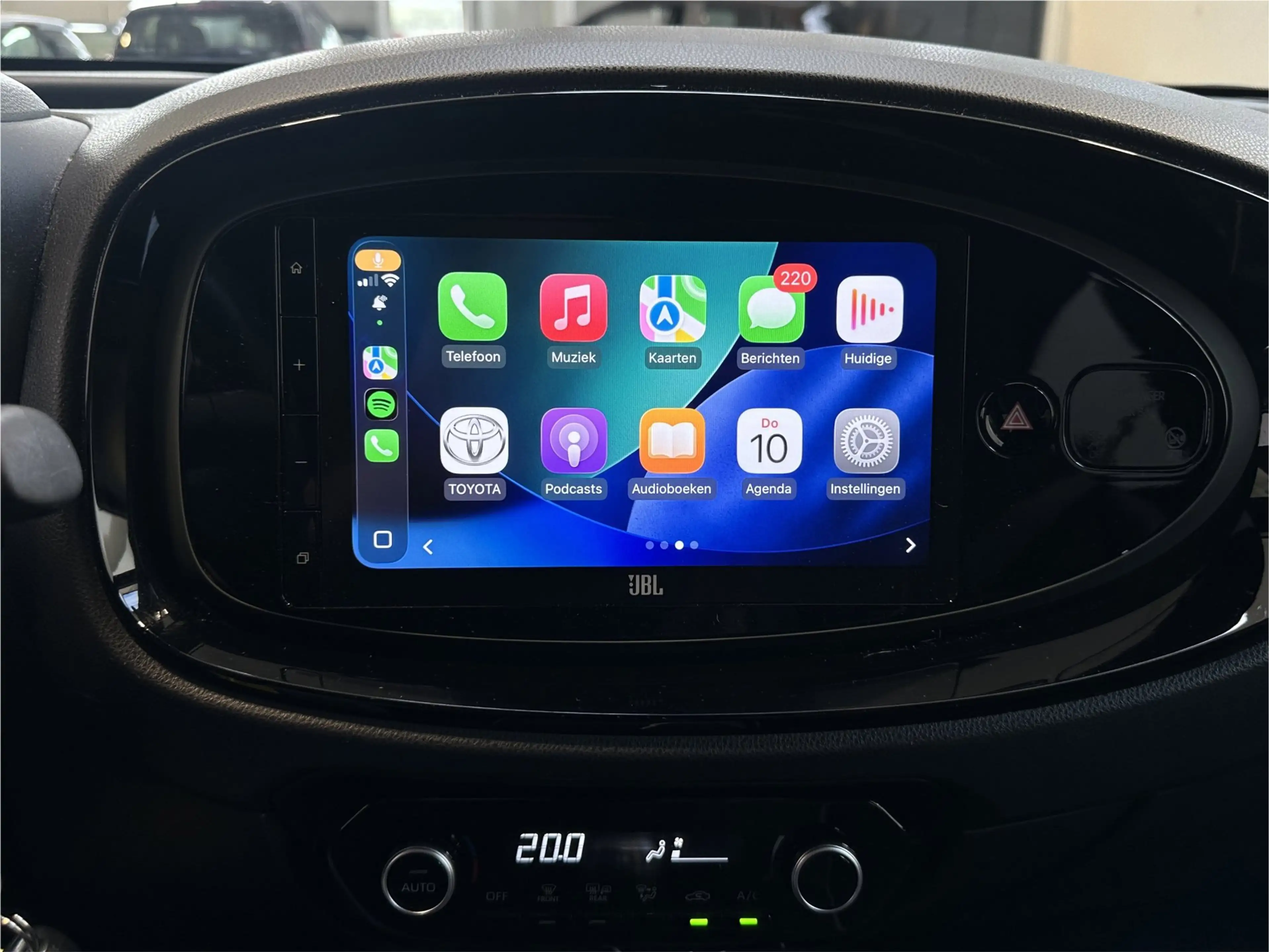 Toyota Aygo X 1.0 VVT-i MT Envy | JBL | Apple Carplay/ Android A — photo 15