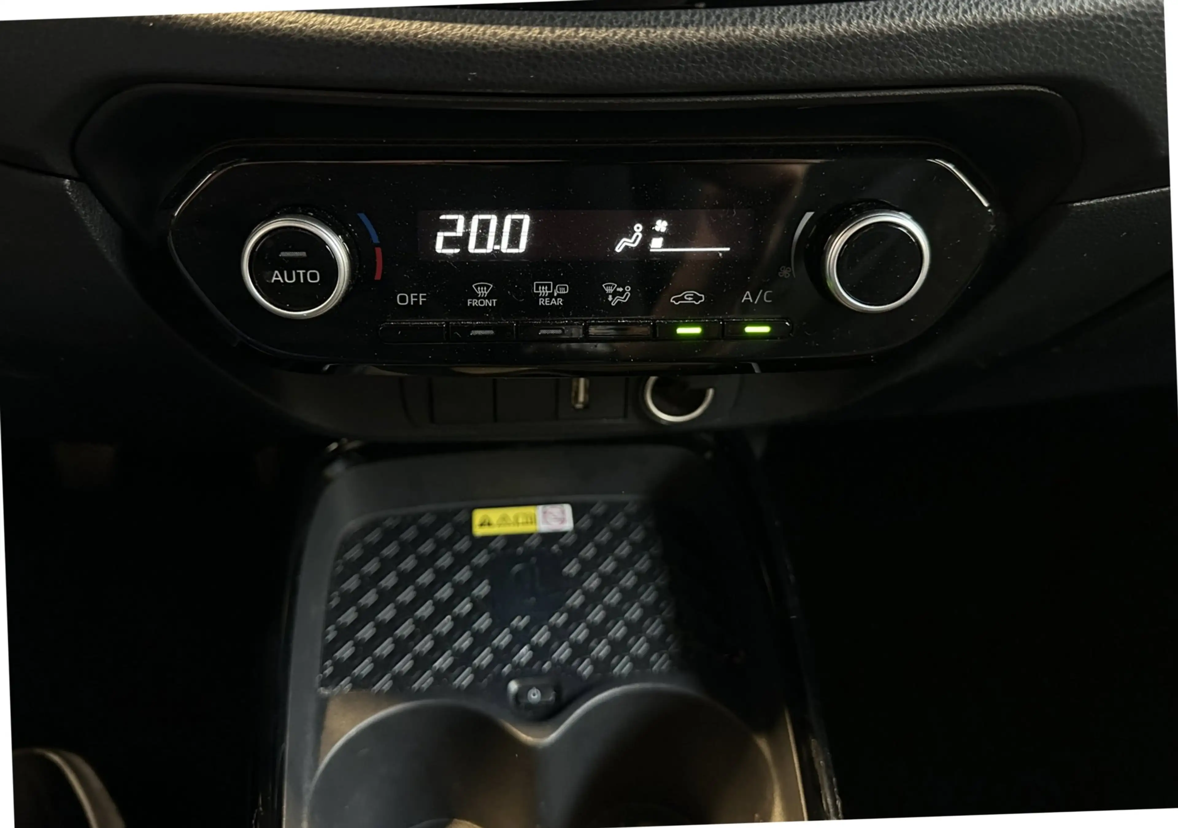 Toyota Aygo X 1.0 VVT-i MT Envy | JBL | Apple Carplay/ Android A — photo 22