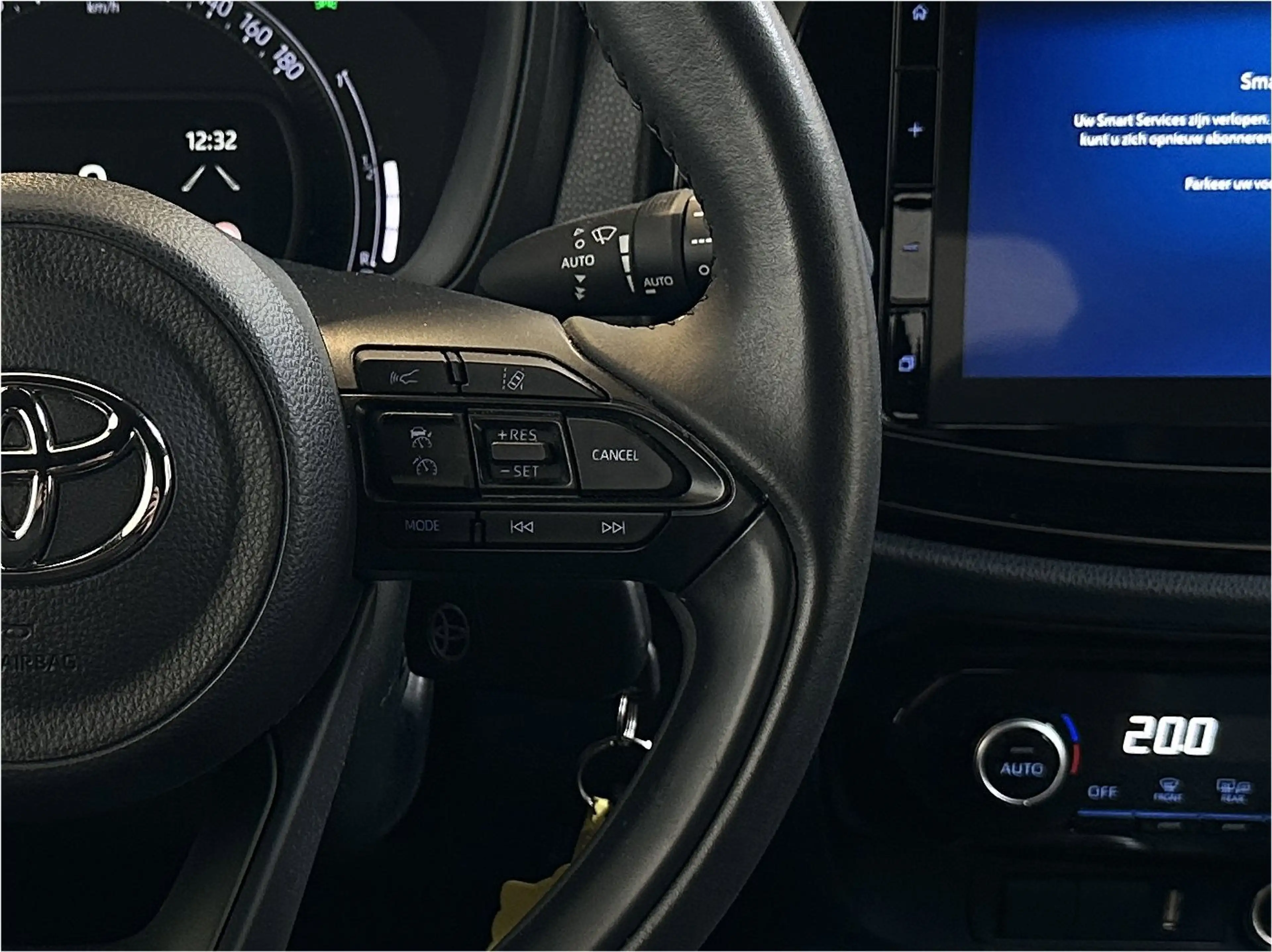 Toyota Aygo X 1.0 VVT-i MT Envy | JBL | Apple Carplay/ Android A — photo 19