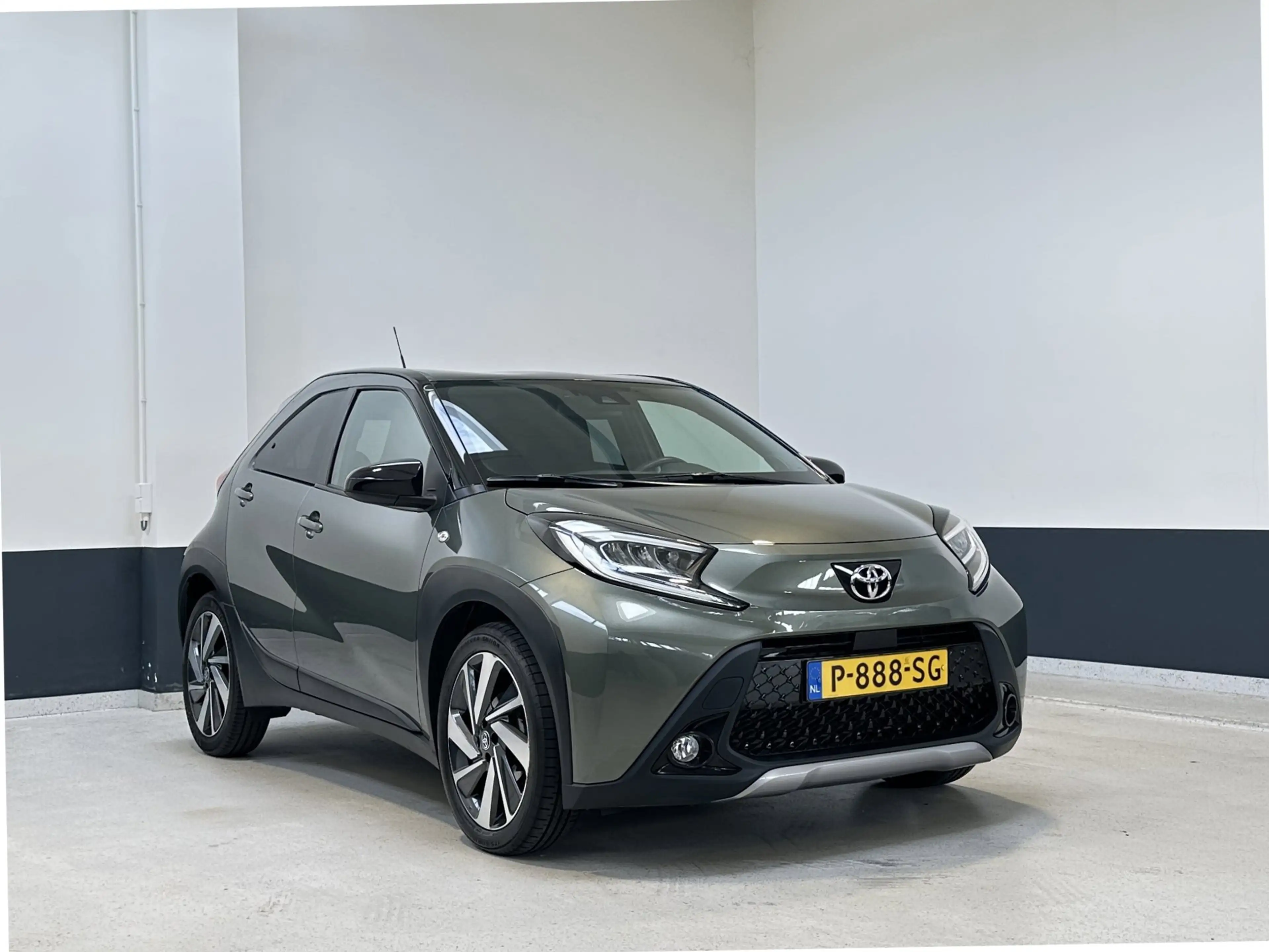 Toyota Aygo X 1.0 VVT-i MT Envy | JBL | Apple Carplay/ Android A