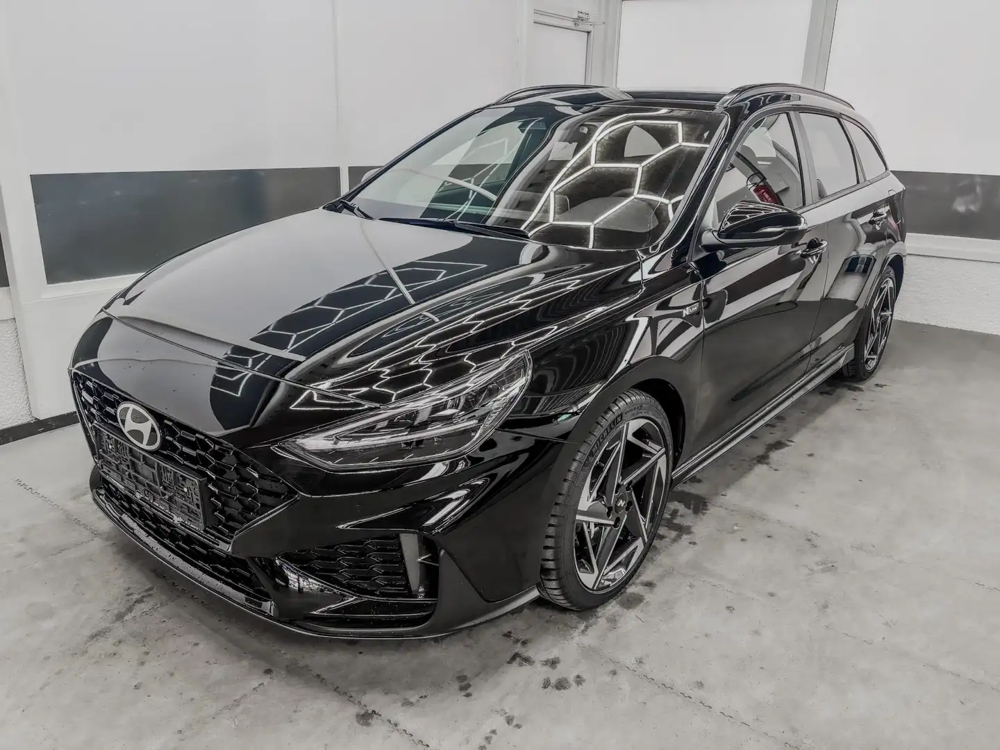 Hyundai i30 Kombi PREMIUM DCT N-LINE SHZ NAVI RFK 1.6 T-GDi... Schwarz - 1