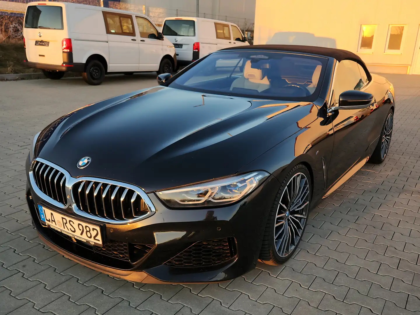 BMW M850 M850i xDrive Cabrio Vollausstattung Schwarz - 1