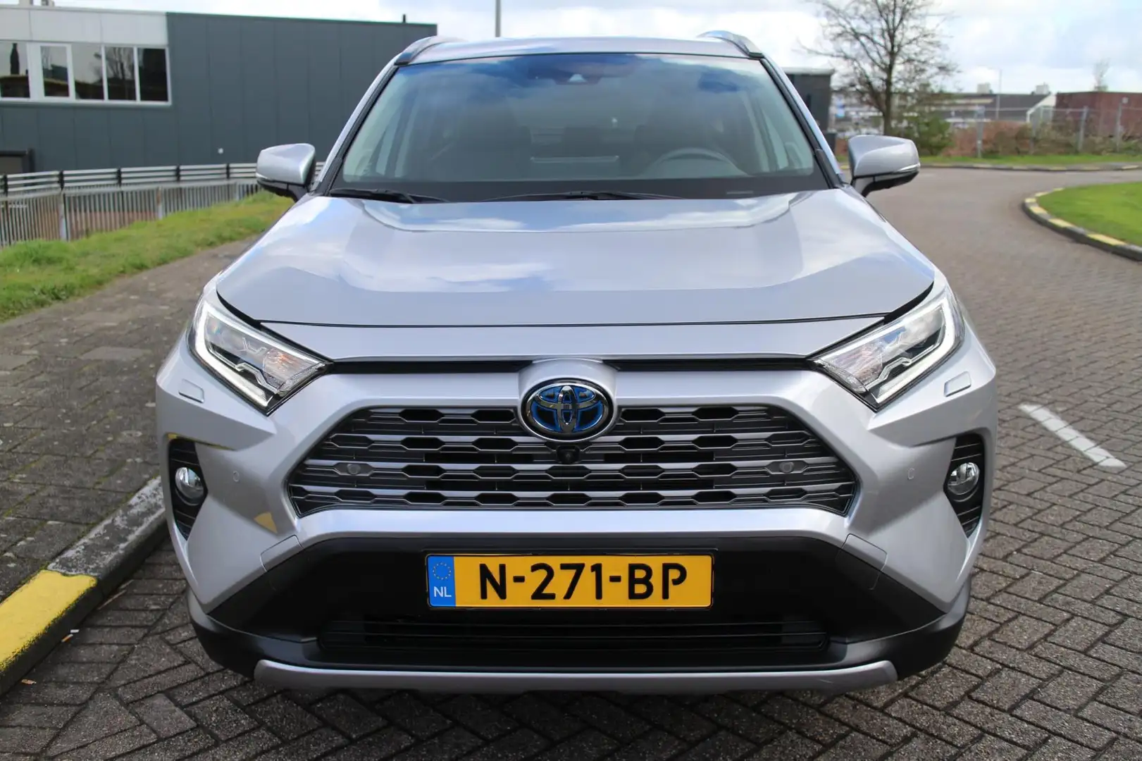 Toyota RAV 4 2.5 Hybrid Executive Grijs - 2