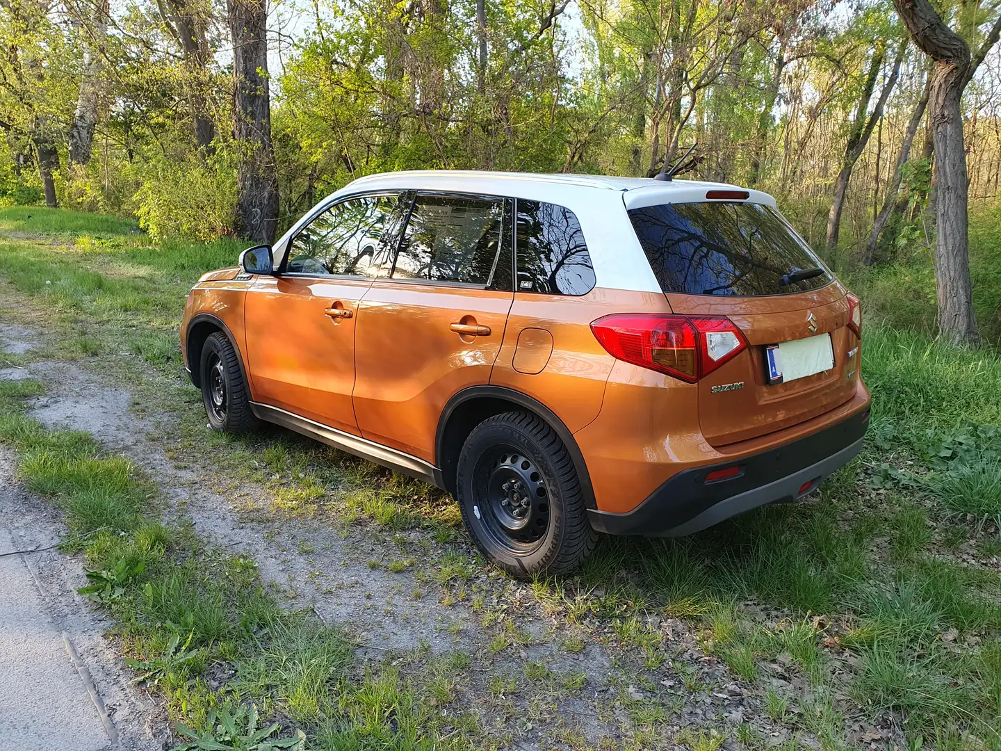 Suzuki Vitara 1,6l ALLGRIP Flash Automatik Orange - 2