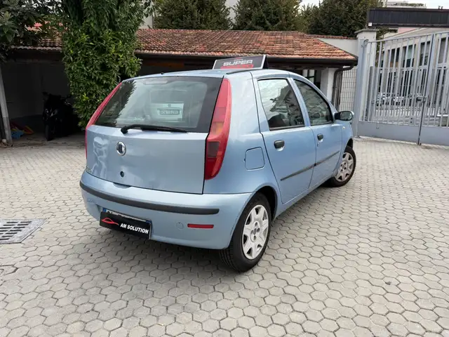 Fiat Punto view 3