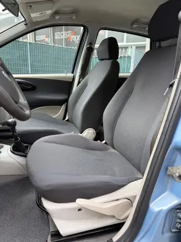 Fiat Punto view 5
