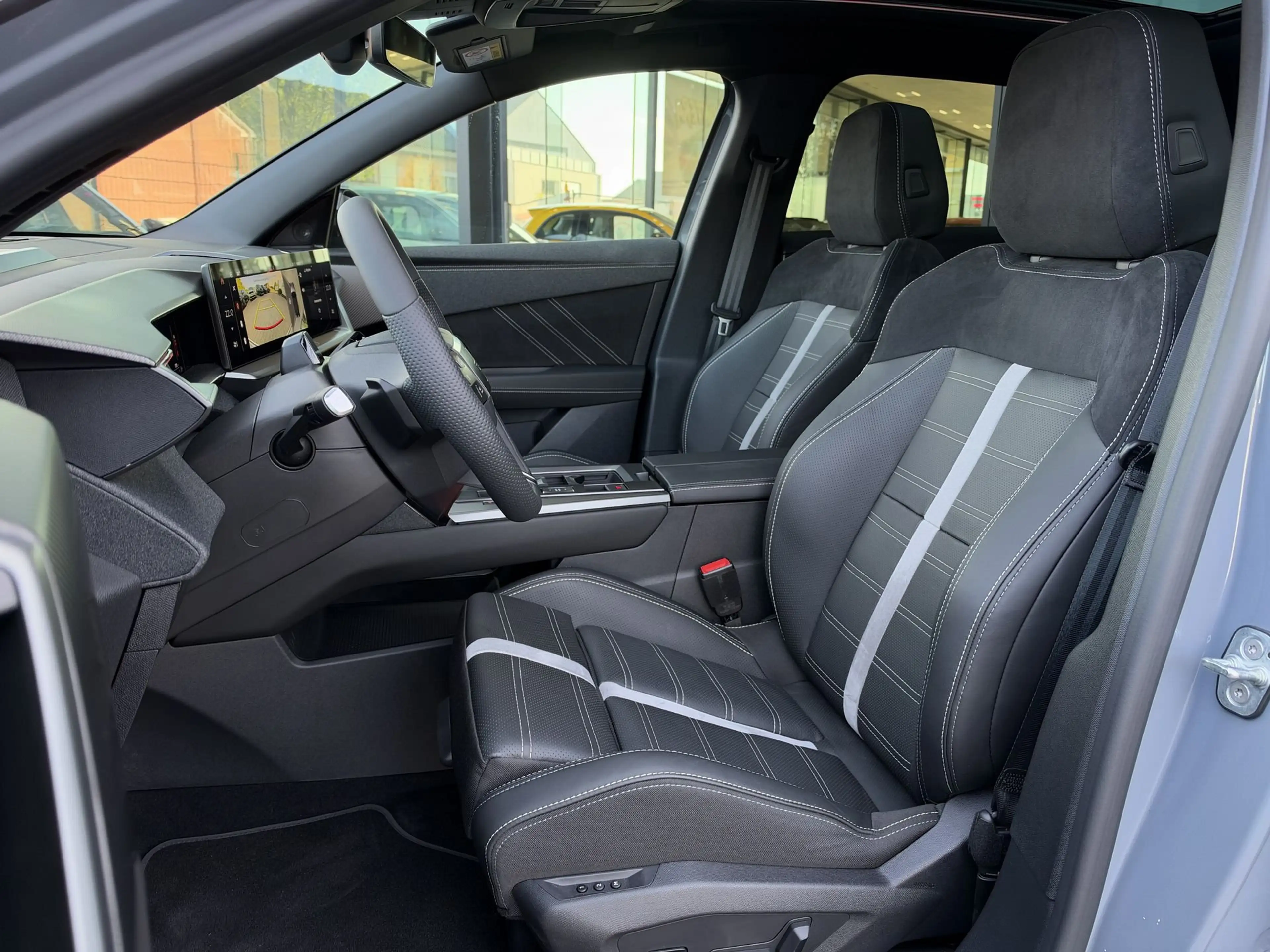 Opel Grandland GS 1.2T Hybrid *Navi*Leder*Pano* — photo 8