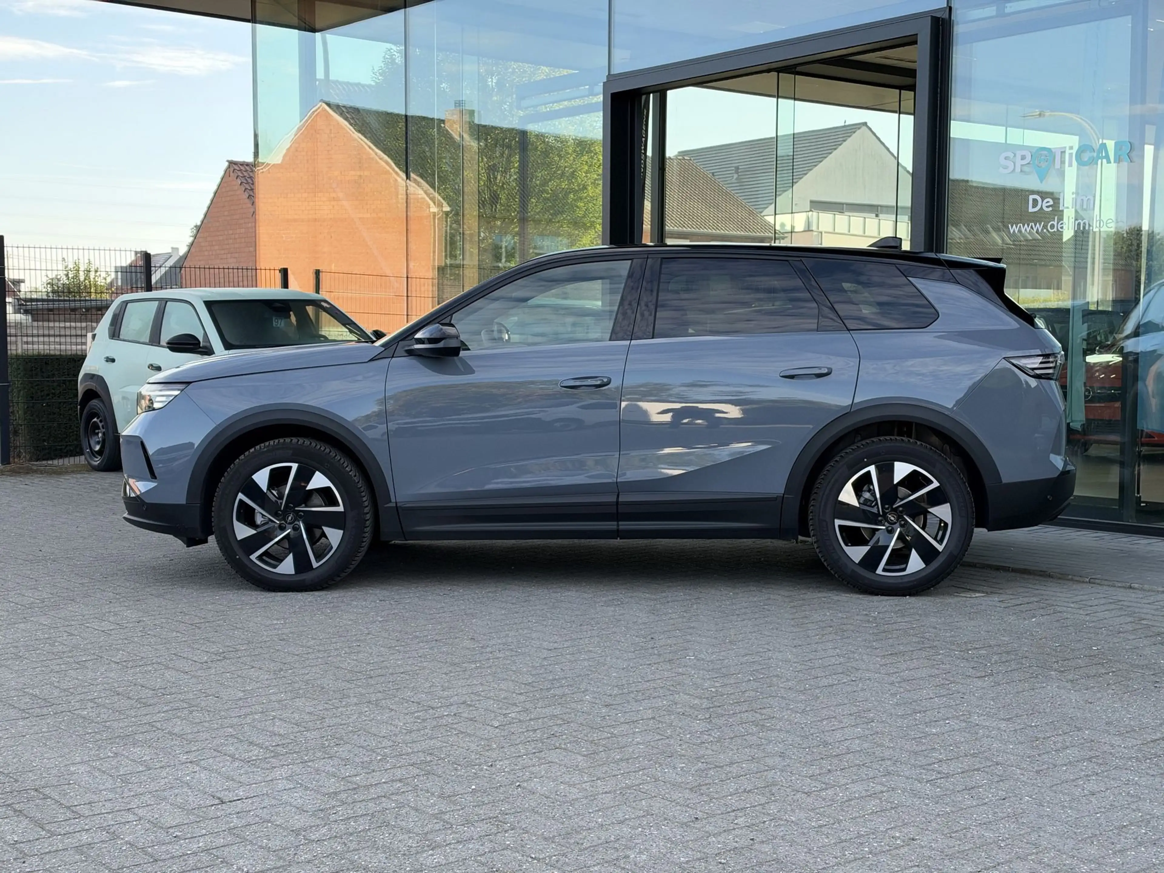 Opel Grandland GS 1.2T Hybrid *Navi*Leder*Pano* — photo 4