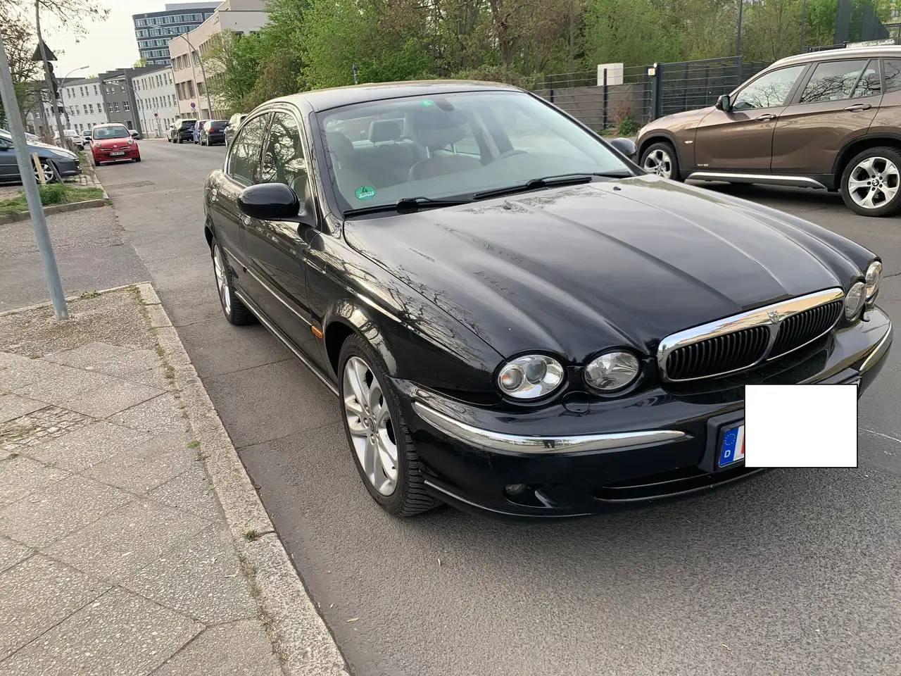 Jaguar X-Type