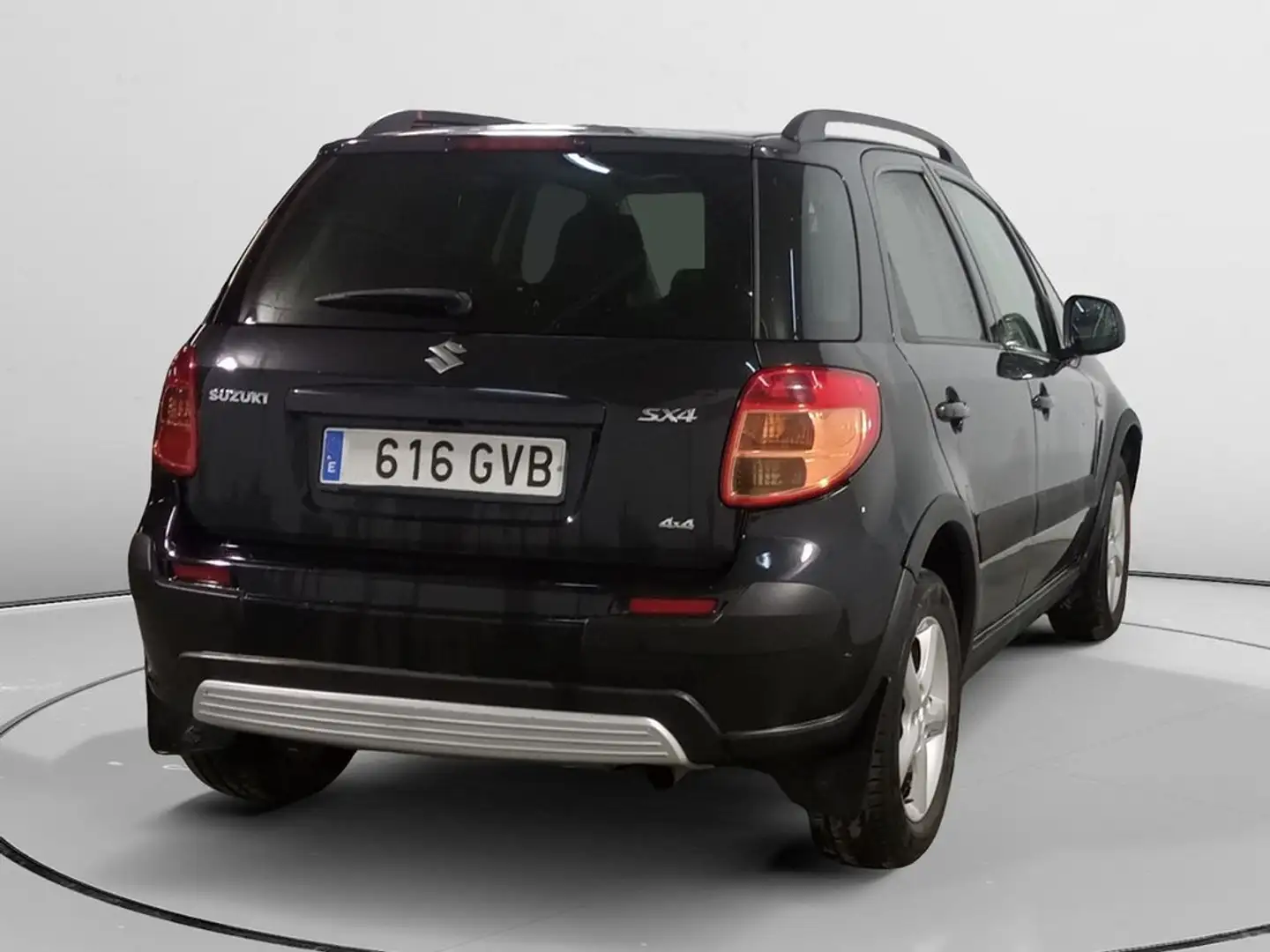 Suzuki SX4 GL Negro - 2