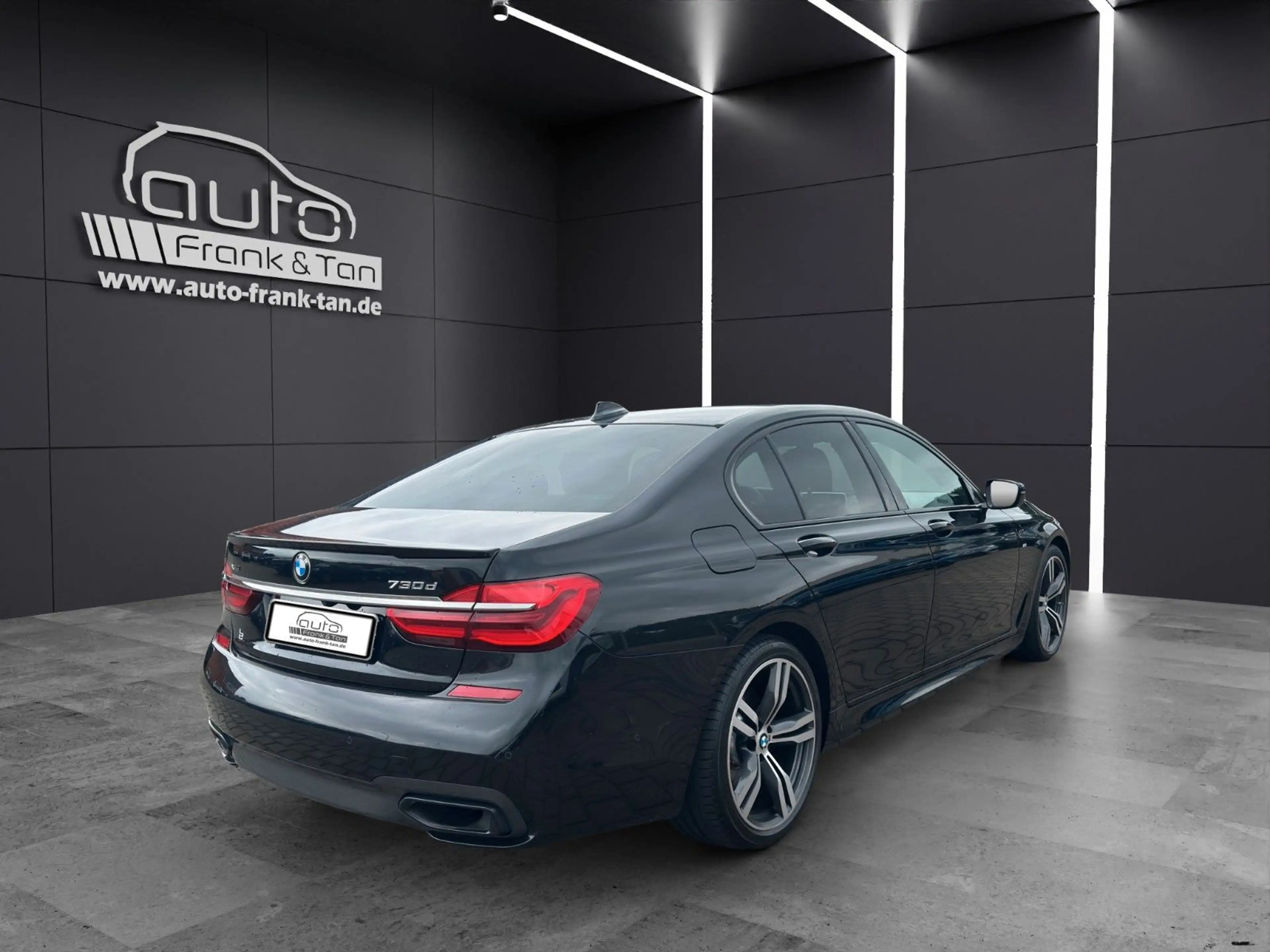 BMW 730 d xDrive *M Sport*Schiebedach*H&K*Softclose* — photo 6