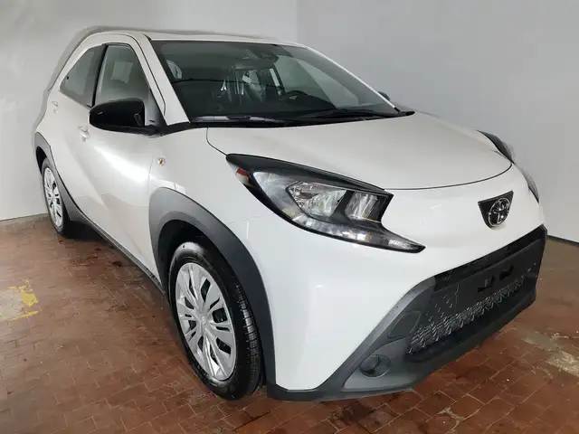 Toyota Aygo X 1.0 72cv Active + Telecamera