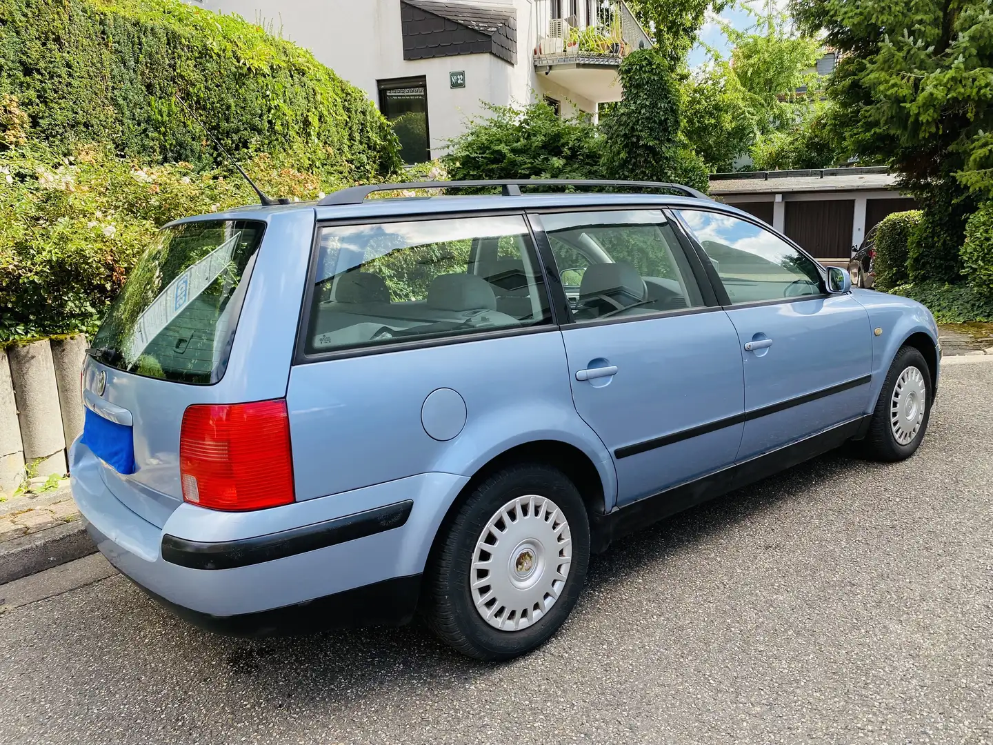 Volkswagen Passat 1.6 Kombi 2HA GEPFLEGT 8ALU|KLIMA|BC|EF|ZV|SERVO Blu/Azzurro - 2