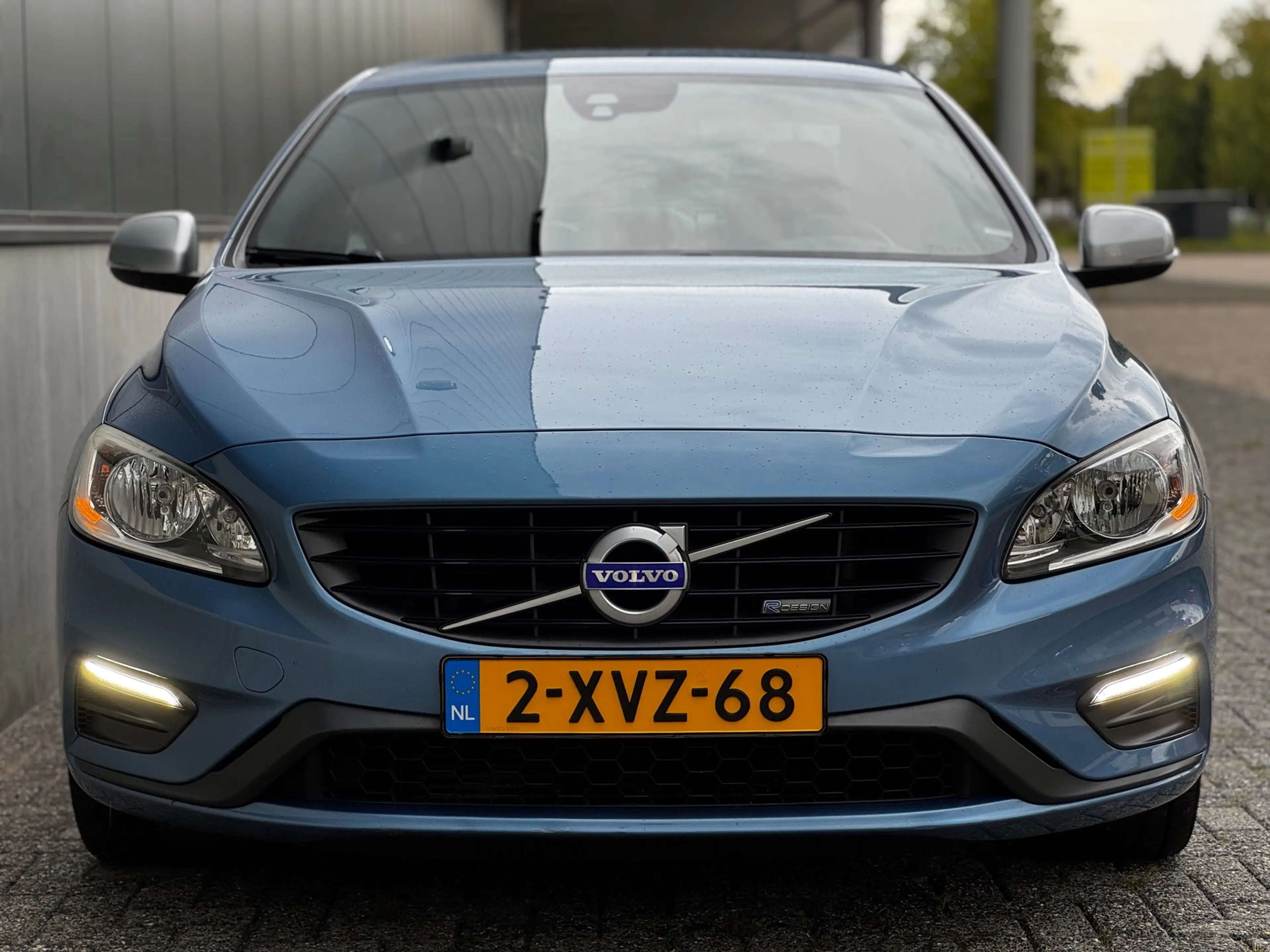 Volvo S60 1.6 T3 R-Design — photo 14