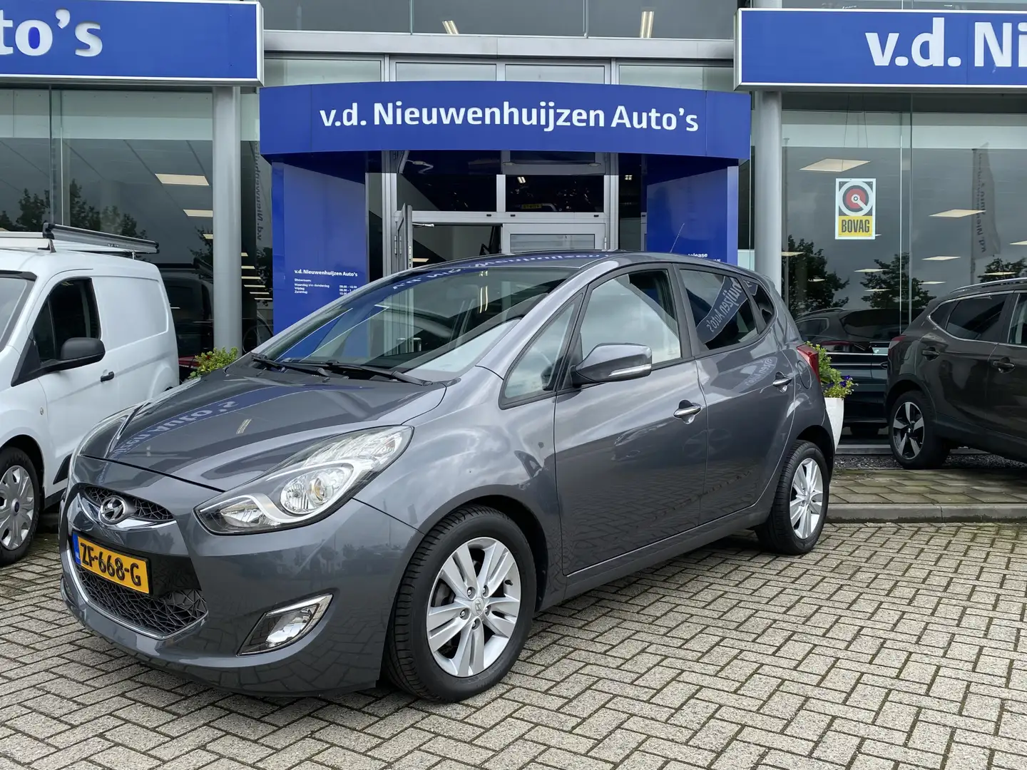 Hyundai iX20 1.6i i-Vision AUTOMAAT Climat Airco Cruise c.    f Grijs - 1