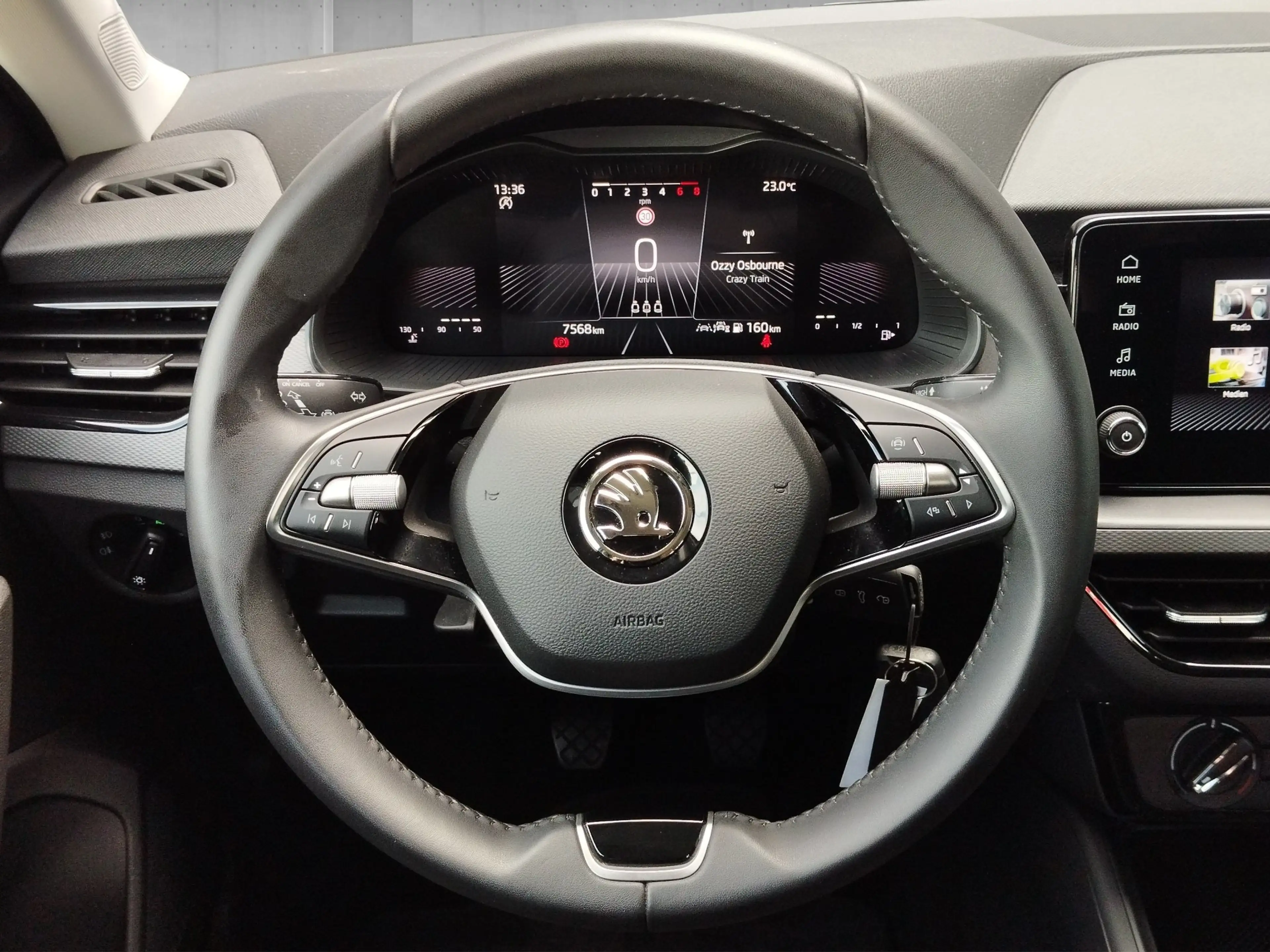 Skoda Scala 1.0 TSI Essence Facelift*LED*LM*PDC*SHZ — photo 10