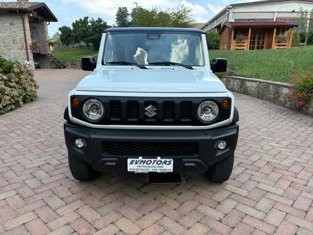 Suzuki Jimny 1.5 5MT Top