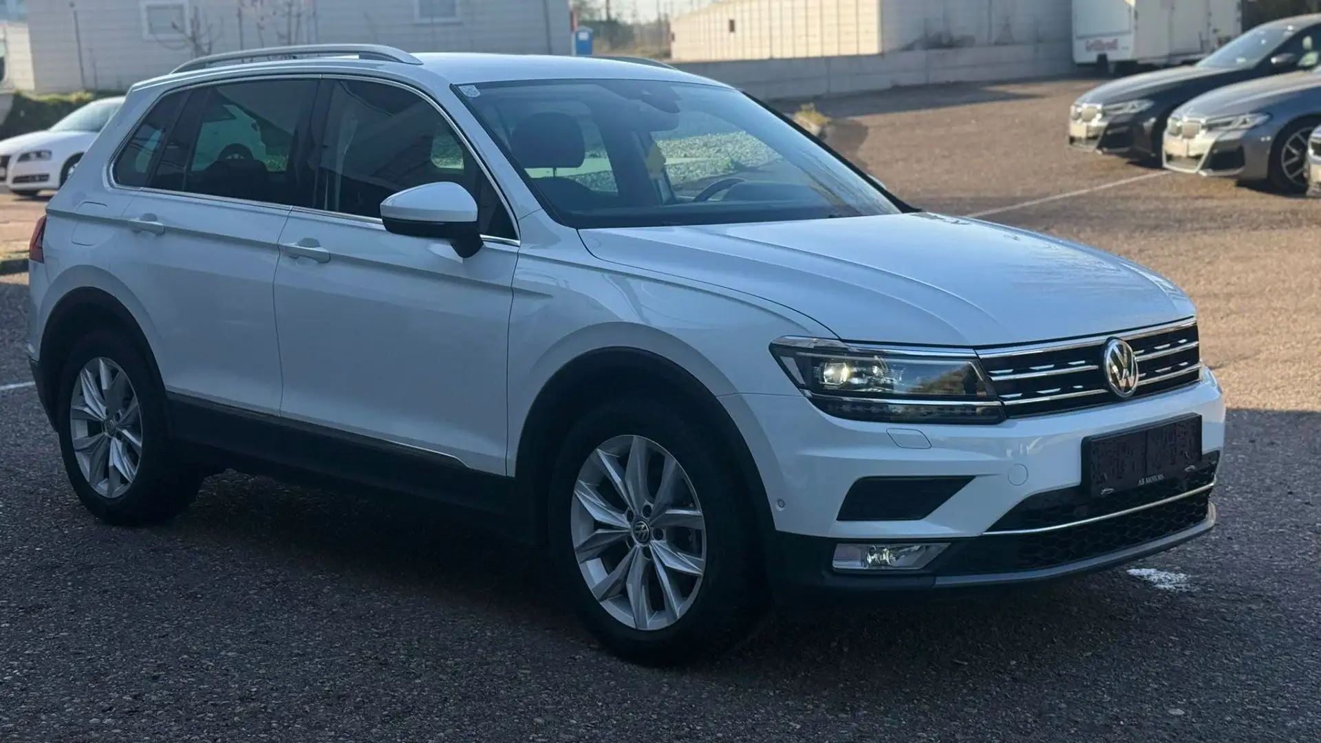 Volkswagen Tiguan 2.0 TDI BMT Highline Weiß - 1
