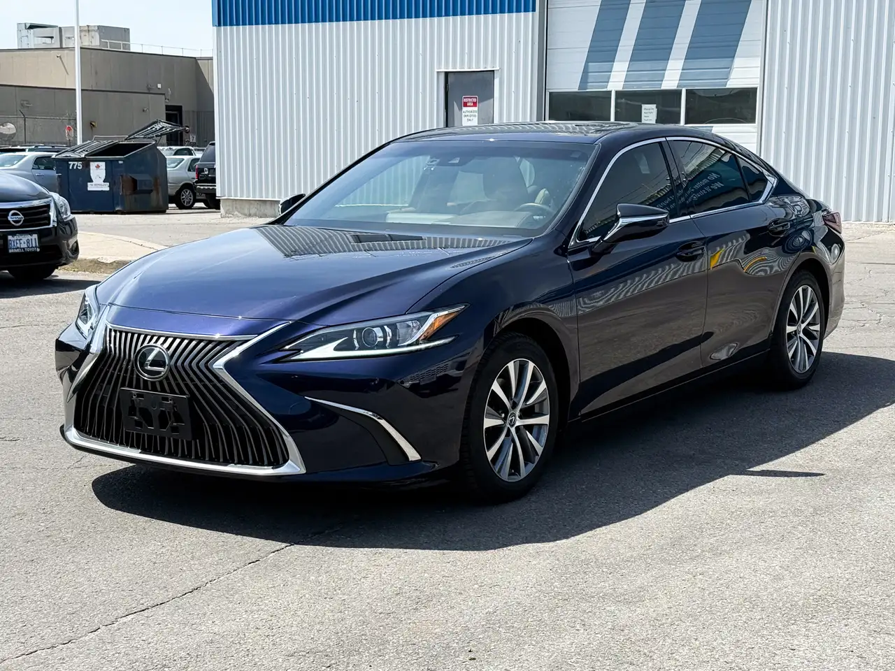 Lexus ES photo Lexus ES