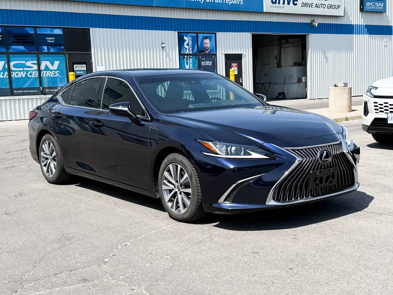 Lexus ES photo Lexus ES