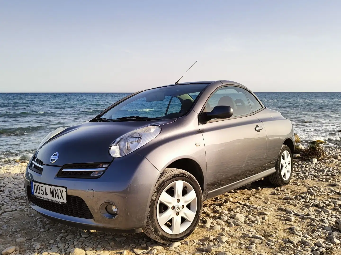 Nissan Micra 1.4 acenta Gris - 1