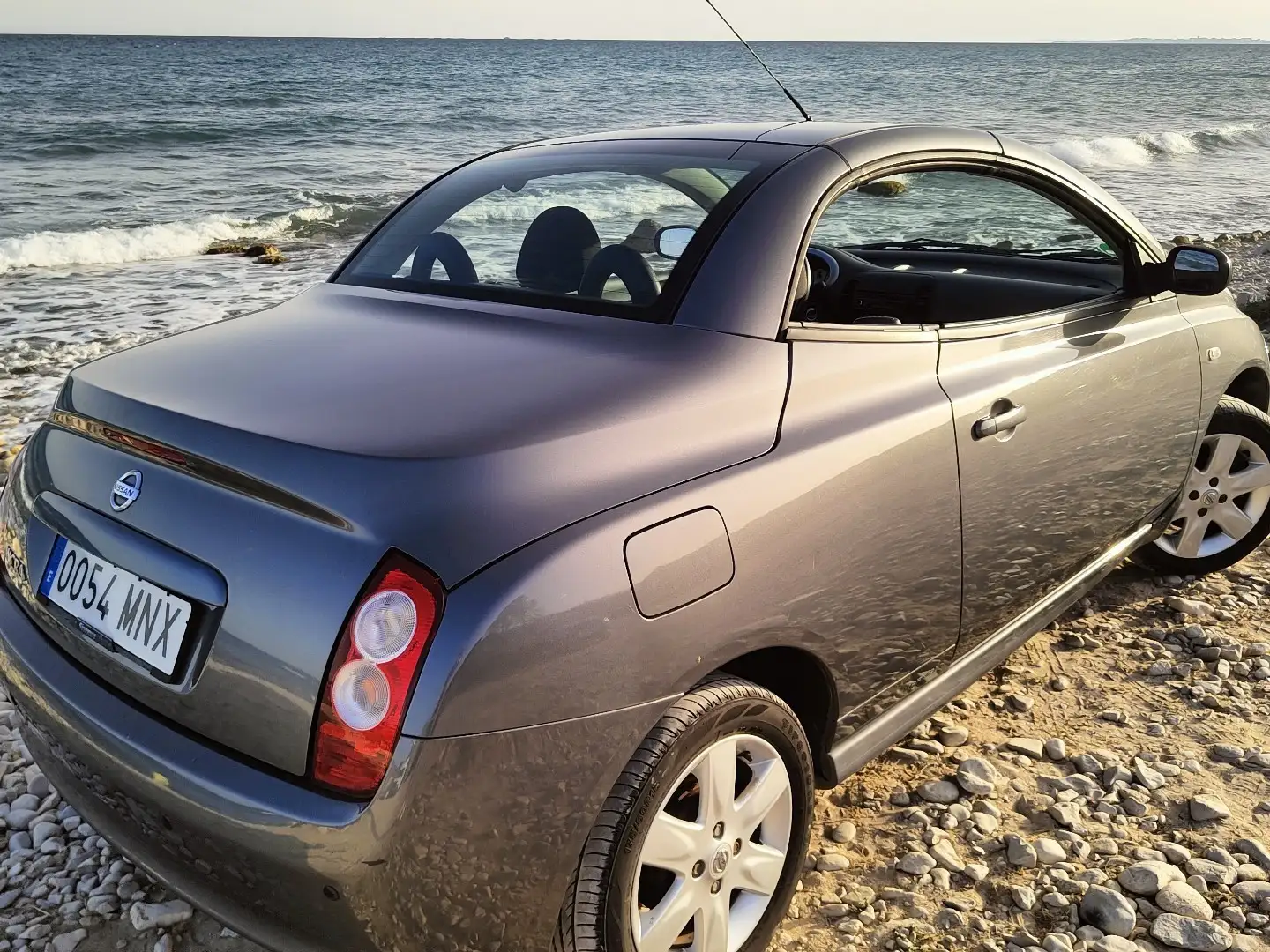 Nissan Micra 1.4 acenta Gris - 2