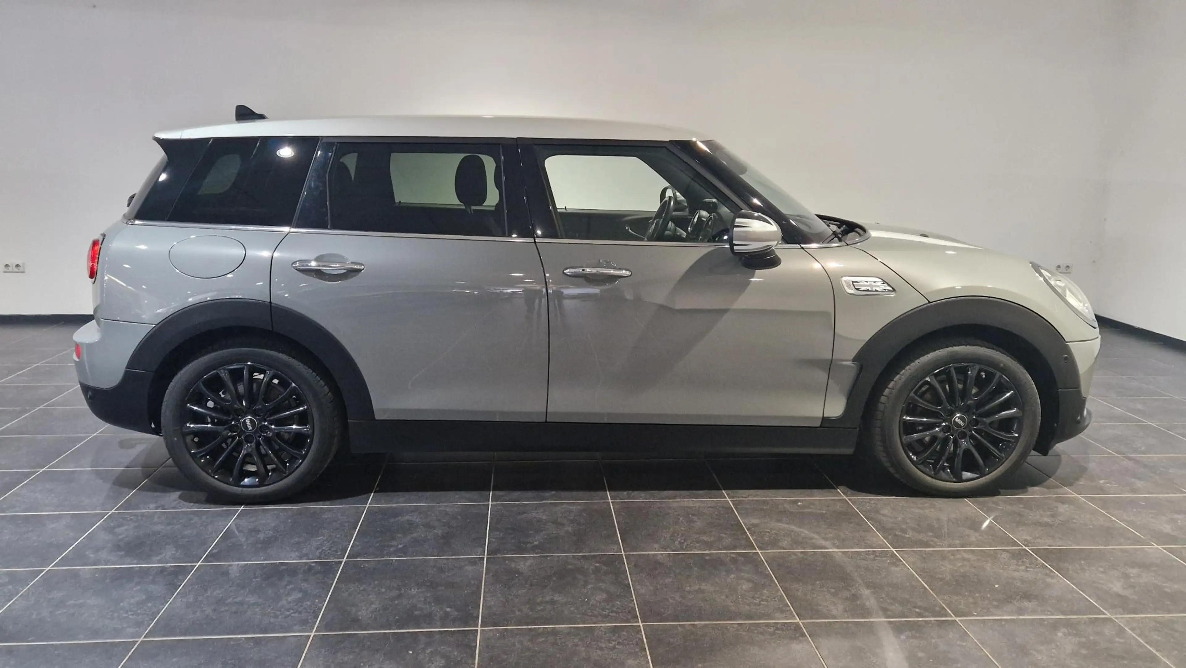 MINI Cooper Clubman 1.5 Chili | Leder | Navigatie | Trekhaak | — photo 16