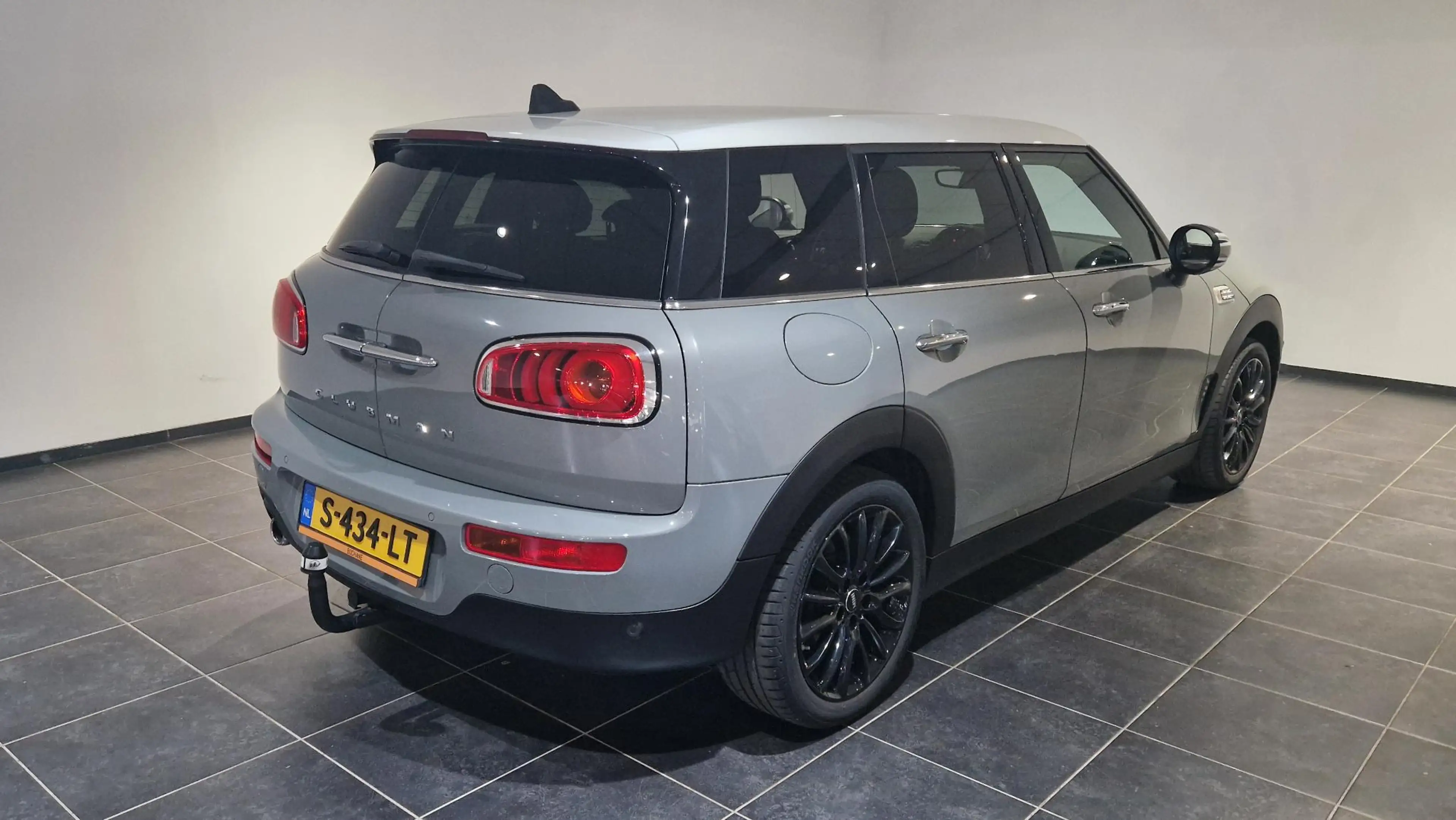 MINI Cooper Clubman 1.5 Chili | Leder | Navigatie | Trekhaak | — photo 2