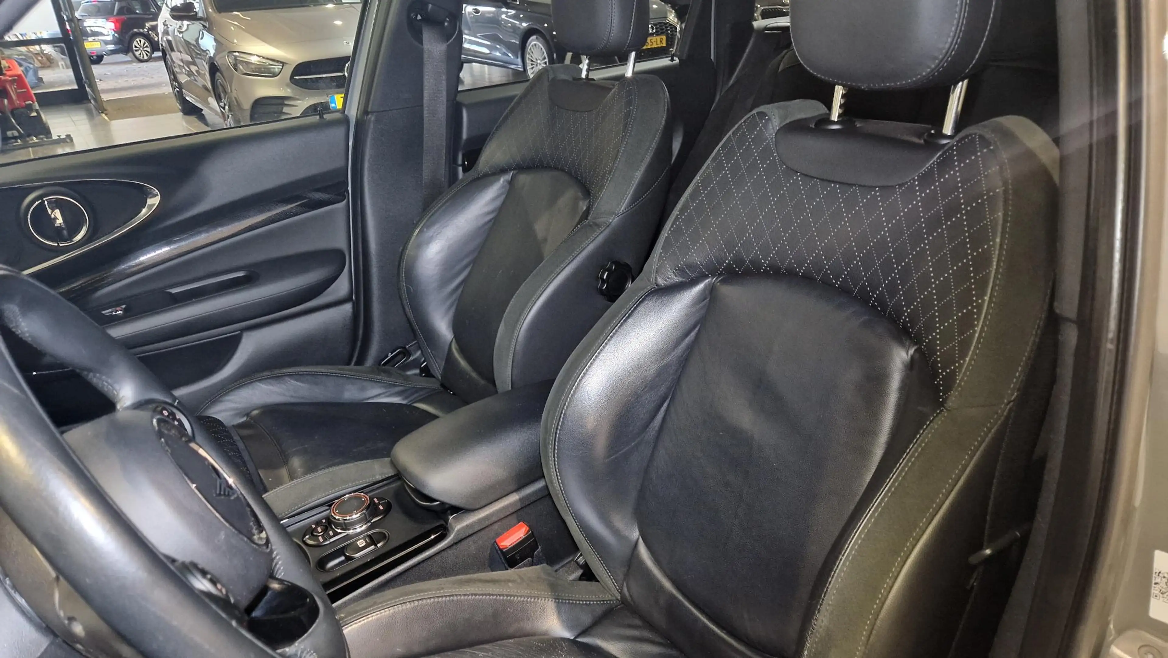 MINI Cooper Clubman 1.5 Chili | Leder | Navigatie | Trekhaak | — photo 7
