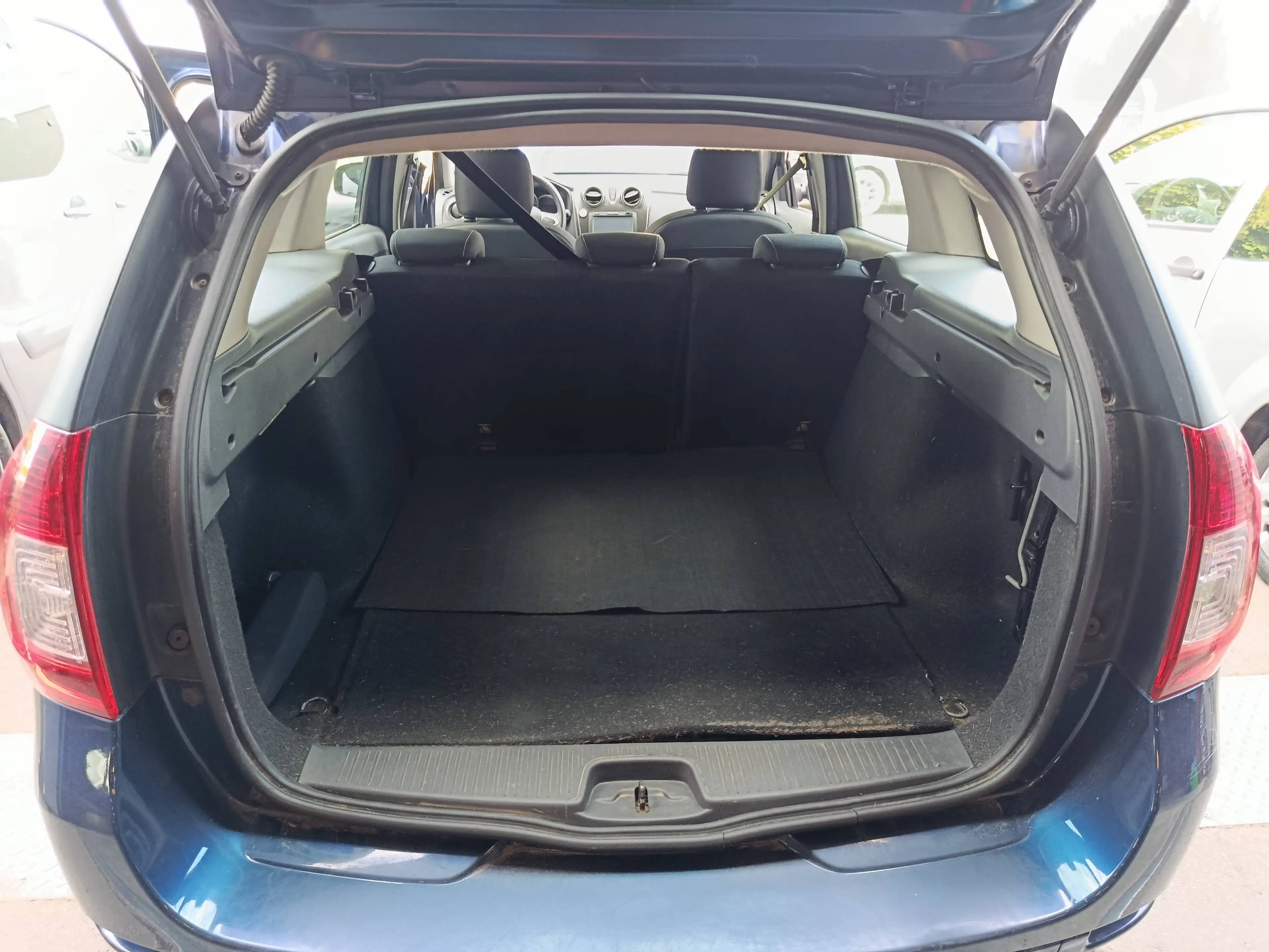 Dacia Logan Logan MCV 0.9 TCe Lauréate (EU6.2) — photo 10
