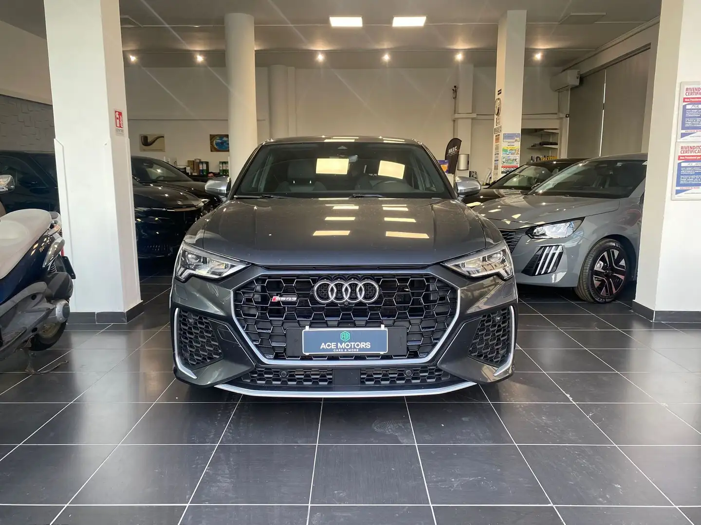 Audi RS Q3 RS Q3 SPB quattro S tronic Grigio - 2