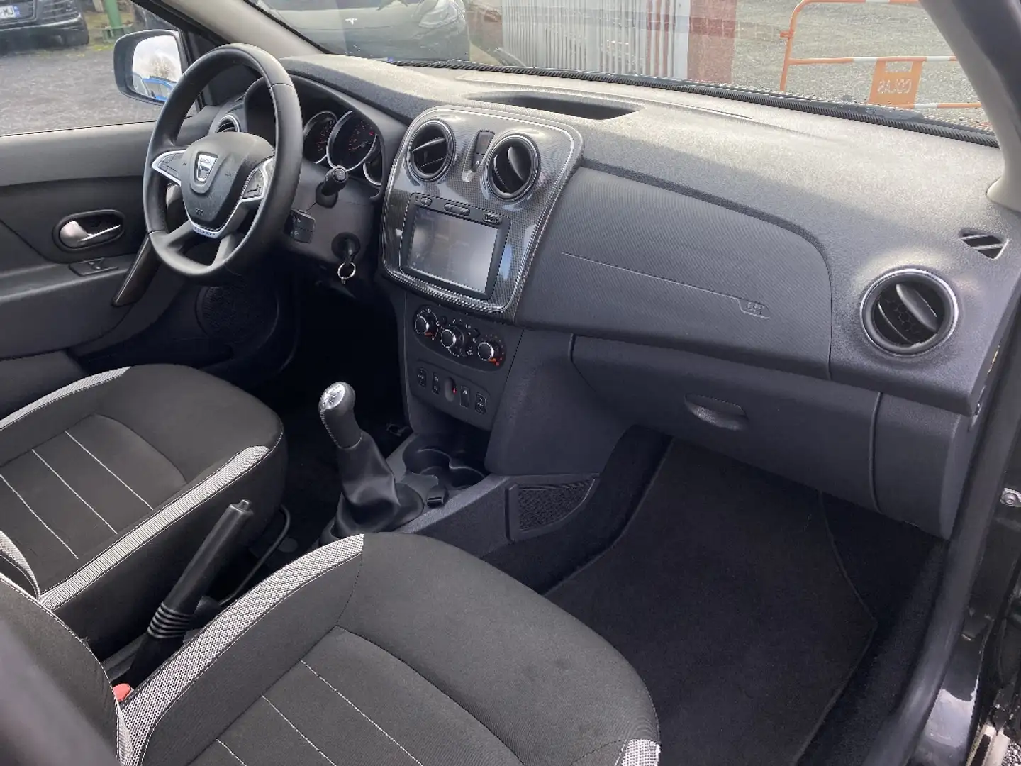 Dacia Sandero TCe 90 Stepway - 2