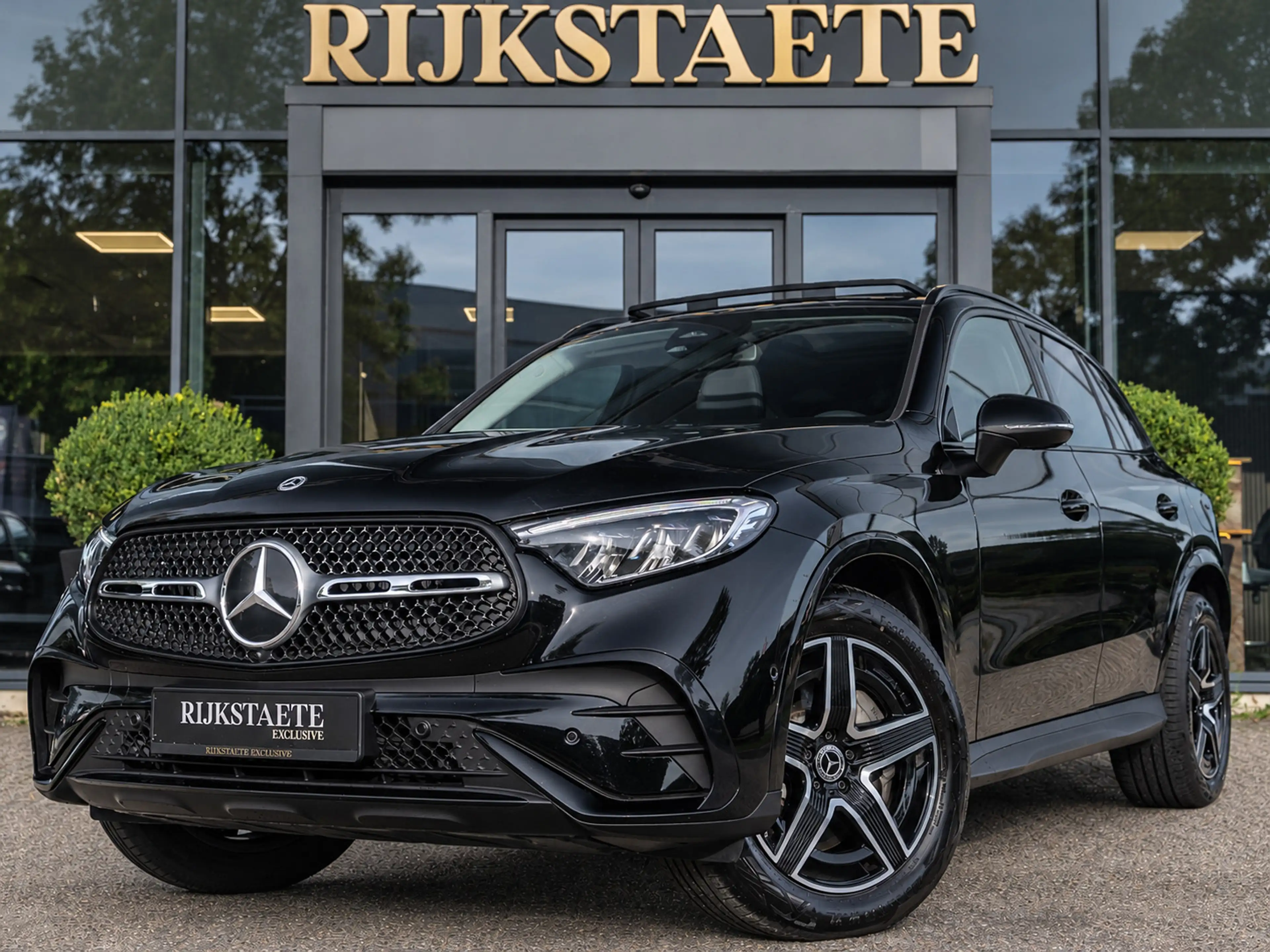 Mercedes-Benz GLC 300 300e 4MATIC AMG Line|PANO|BURMES|APP|ACC