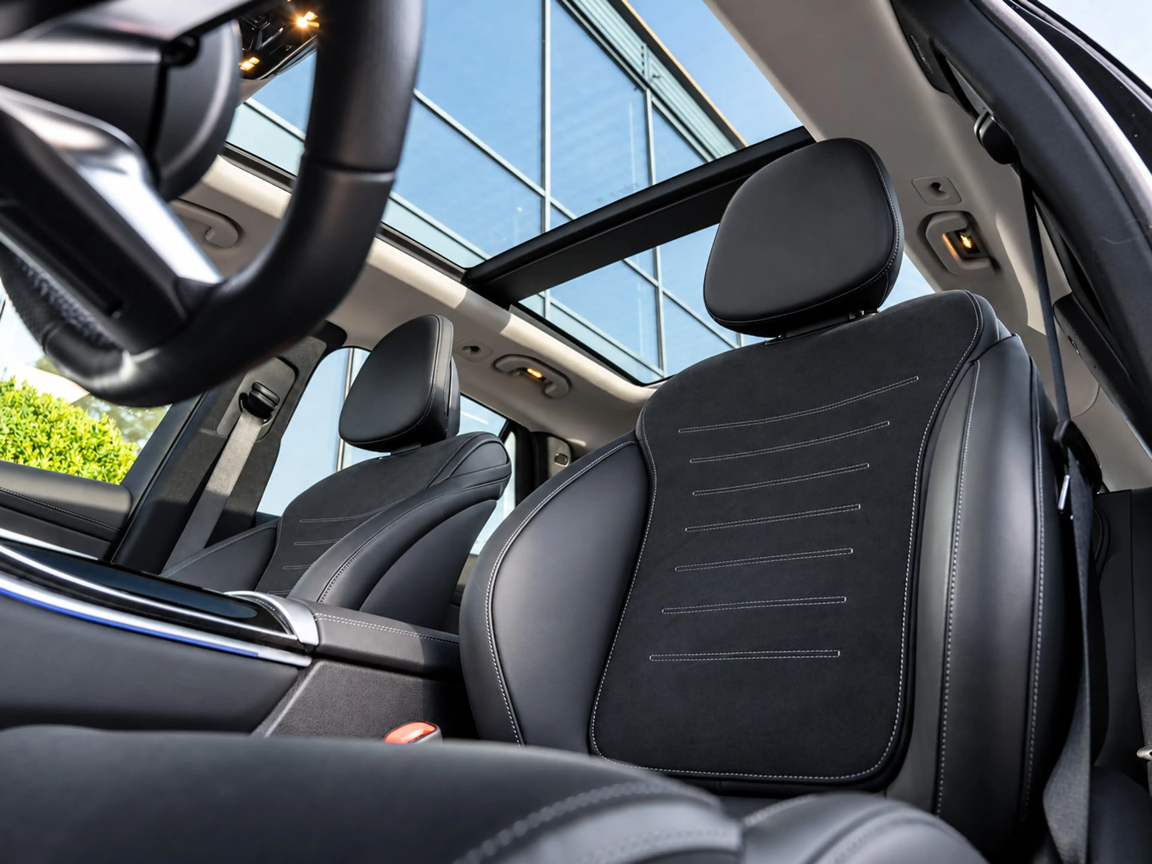 Mercedes-Benz GLC 300 300e 4MATIC AMG Line|PANO|BURMES|APP|ACC — photo 13
