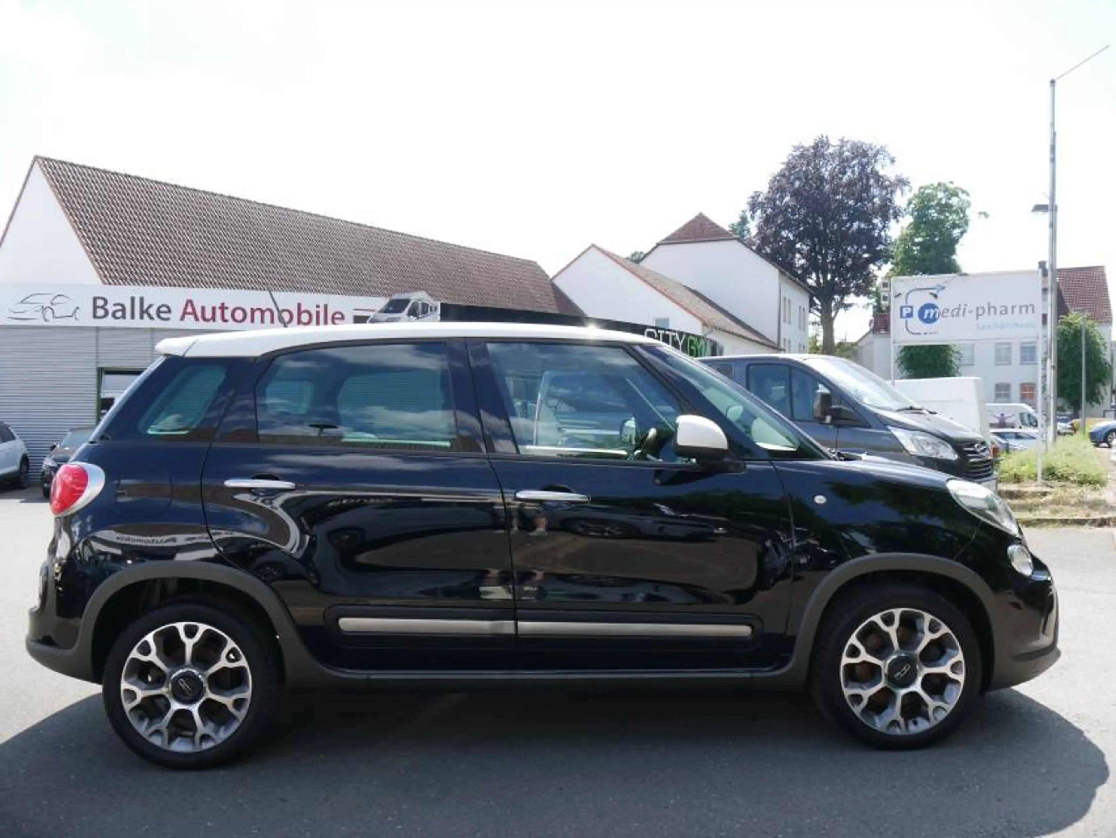 Fiat 500L Trekking ROCK`N ROAD EDITION *TOP Zustand!*uvm! — photo 4