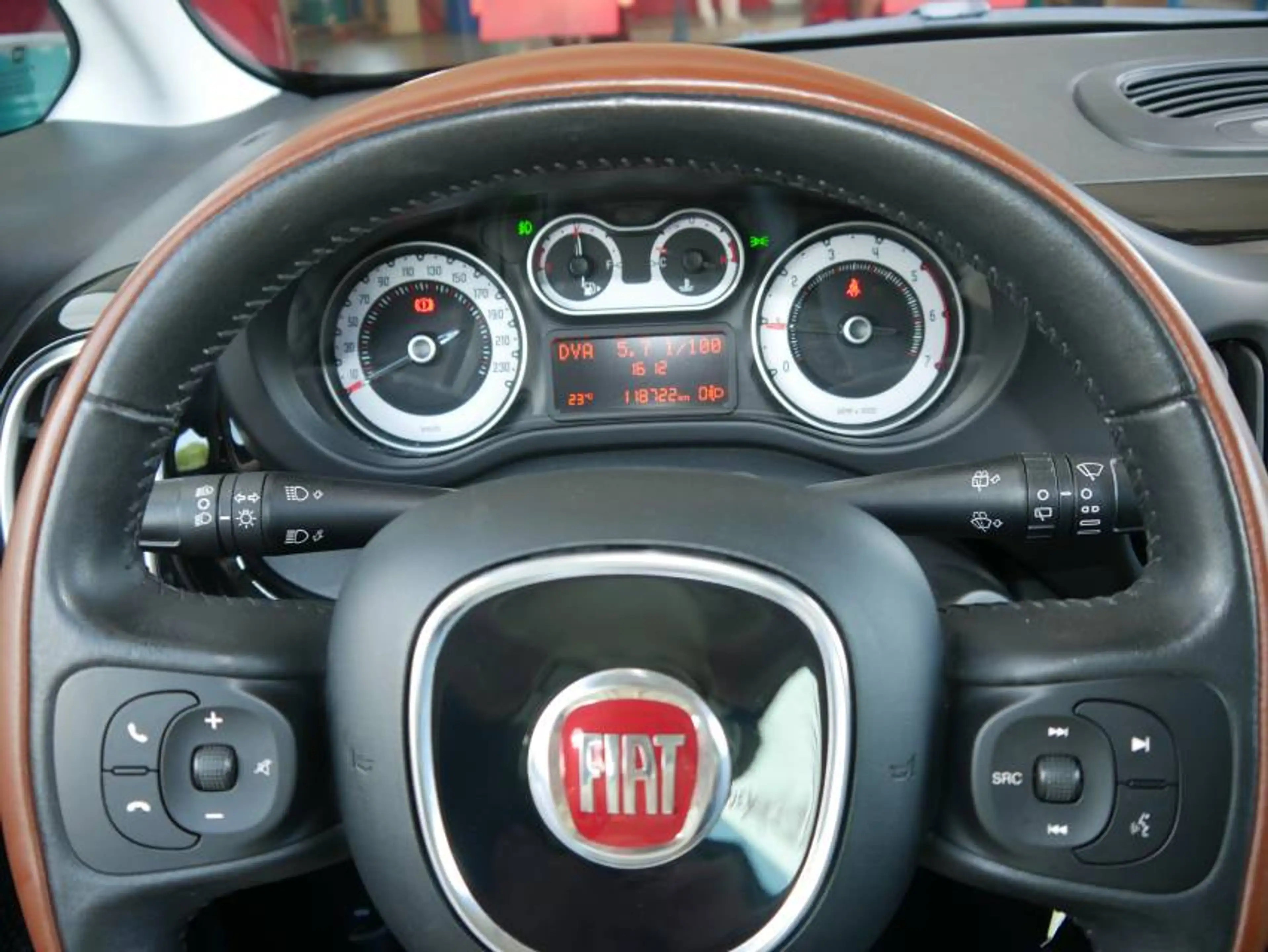 Fiat 500L Trekking ROCK`N ROAD EDITION *TOP Zustand!*uvm! — photo 14