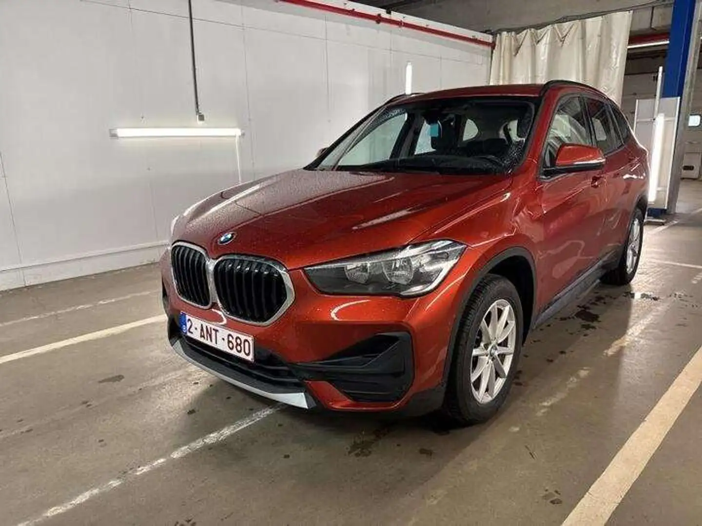 BMW X1 16dA SDrive *NAVI PRO-SIEGES SPORT-CRUISE-PANO* Orange - 2