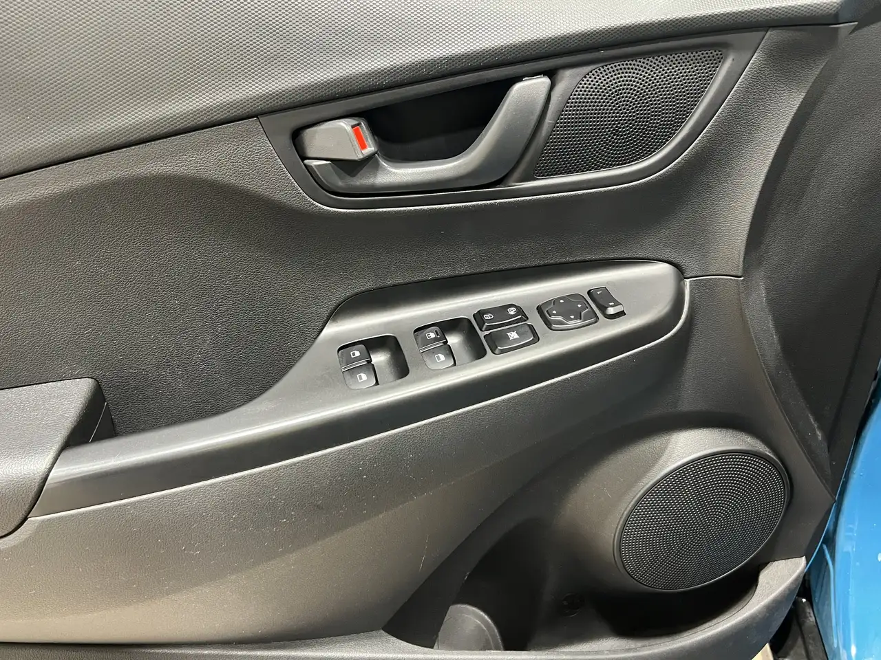 Hyundai KONA photo Hyundai KONA