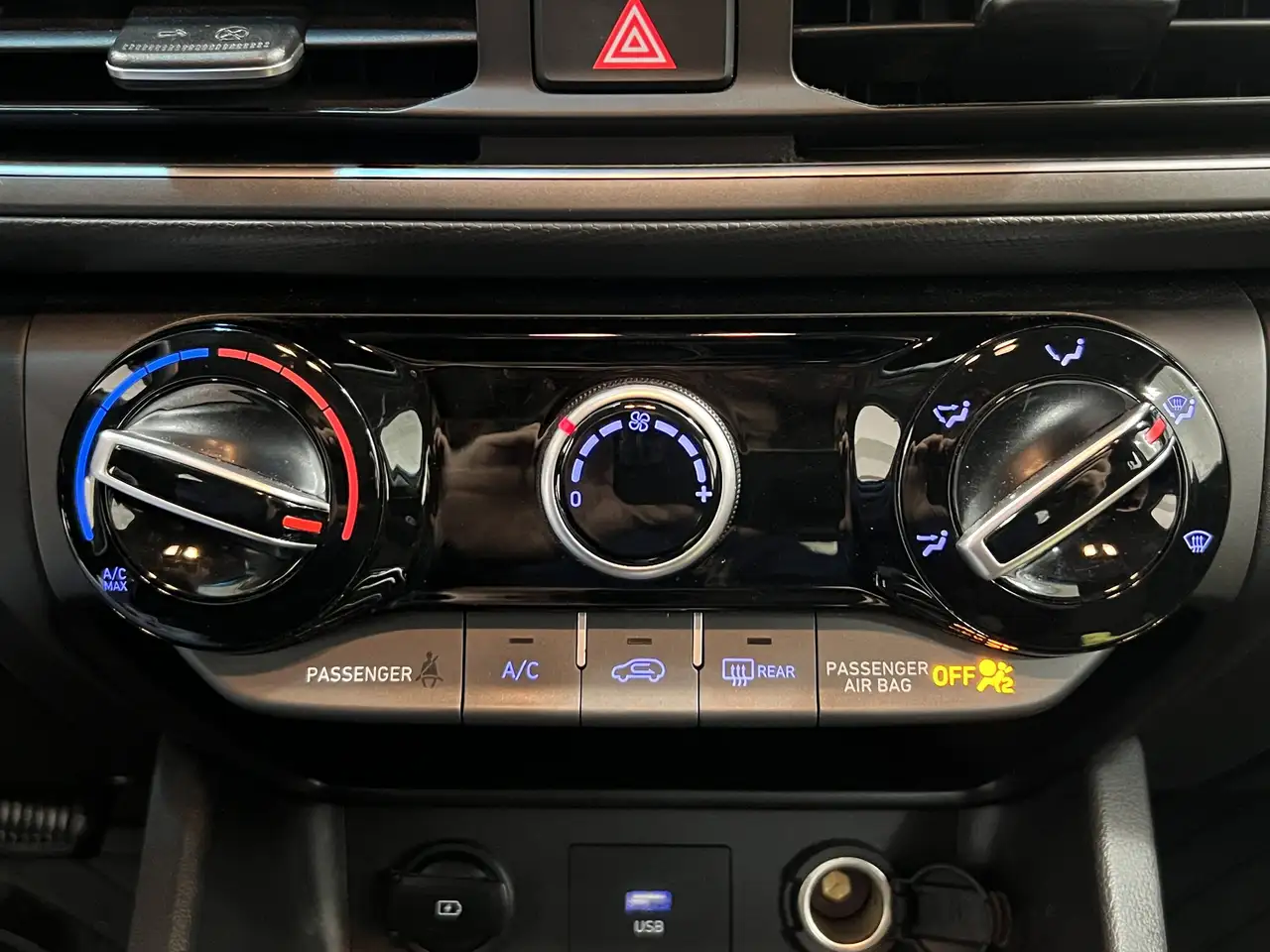 Hyundai KONA photo Hyundai KONA