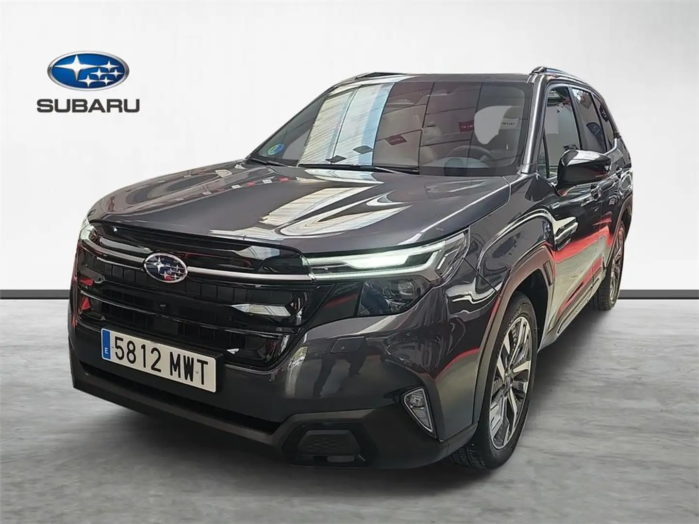 Subaru Forester 2.0i Hybrid Touring - 2
