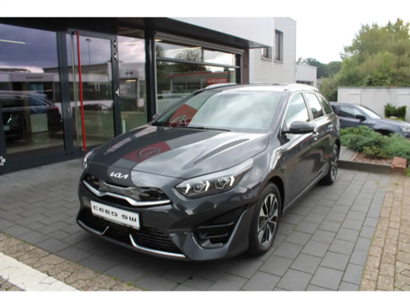Kia Ceed SW / cee'd SW Cee'd Sportswagon 1.6 Plug-in Hybrid Vision Komf Grau - 2