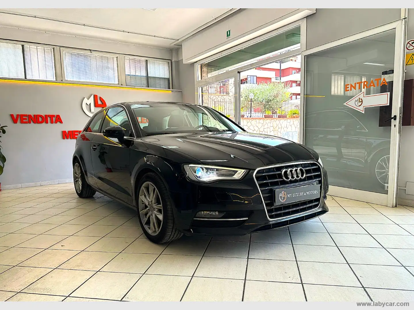Audi A3 2.0 TDI S tronic Ambition Schwarz - 1