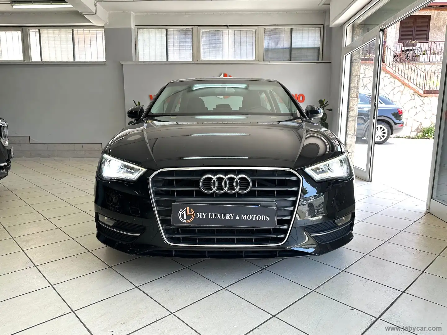 Audi A3 2.0 TDI S tronic Ambition Schwarz - 2