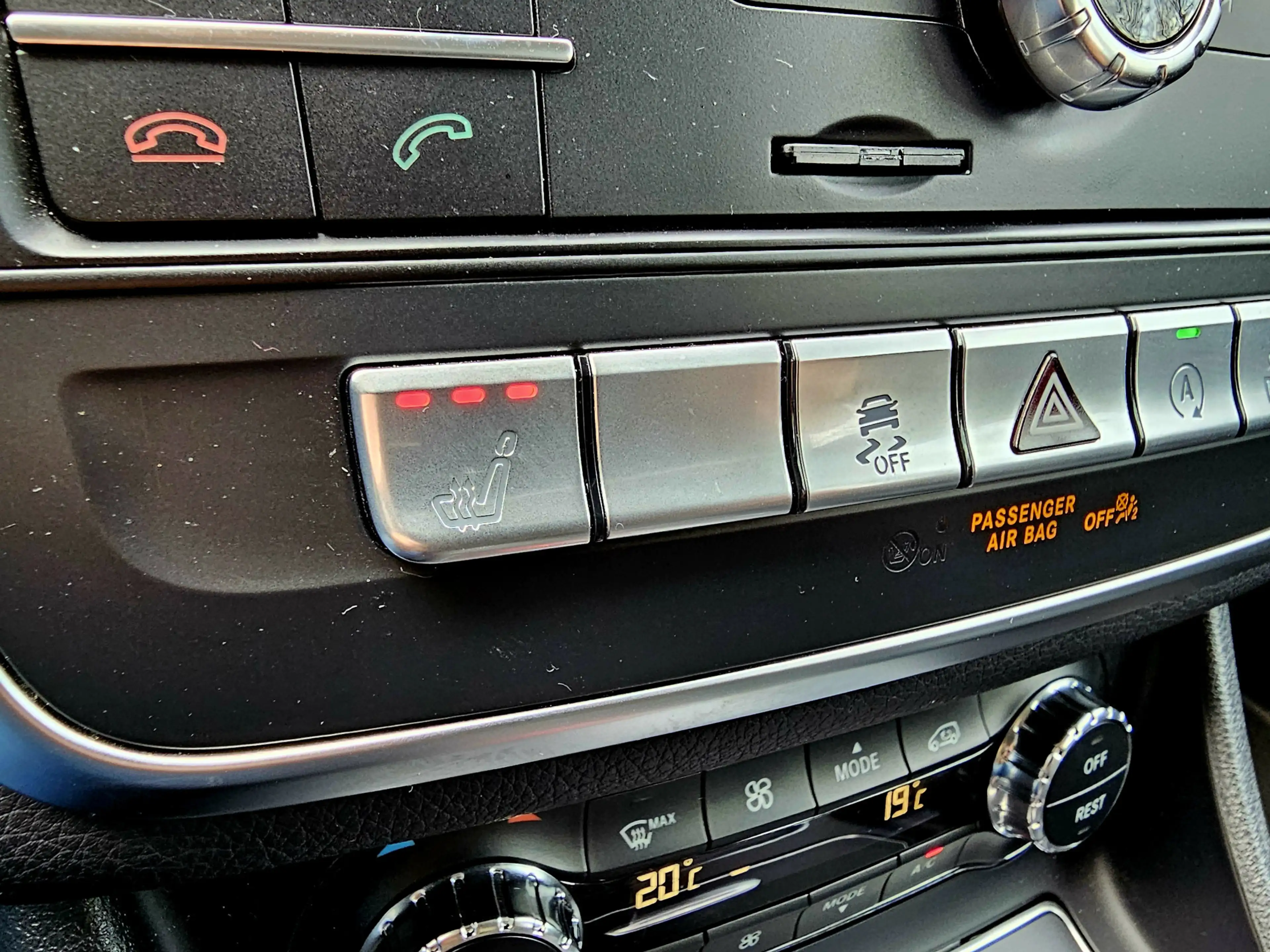 Mercedes-Benz GLA 45 AMG 4MATIC Premium,360 camera,Leder. — photo 38