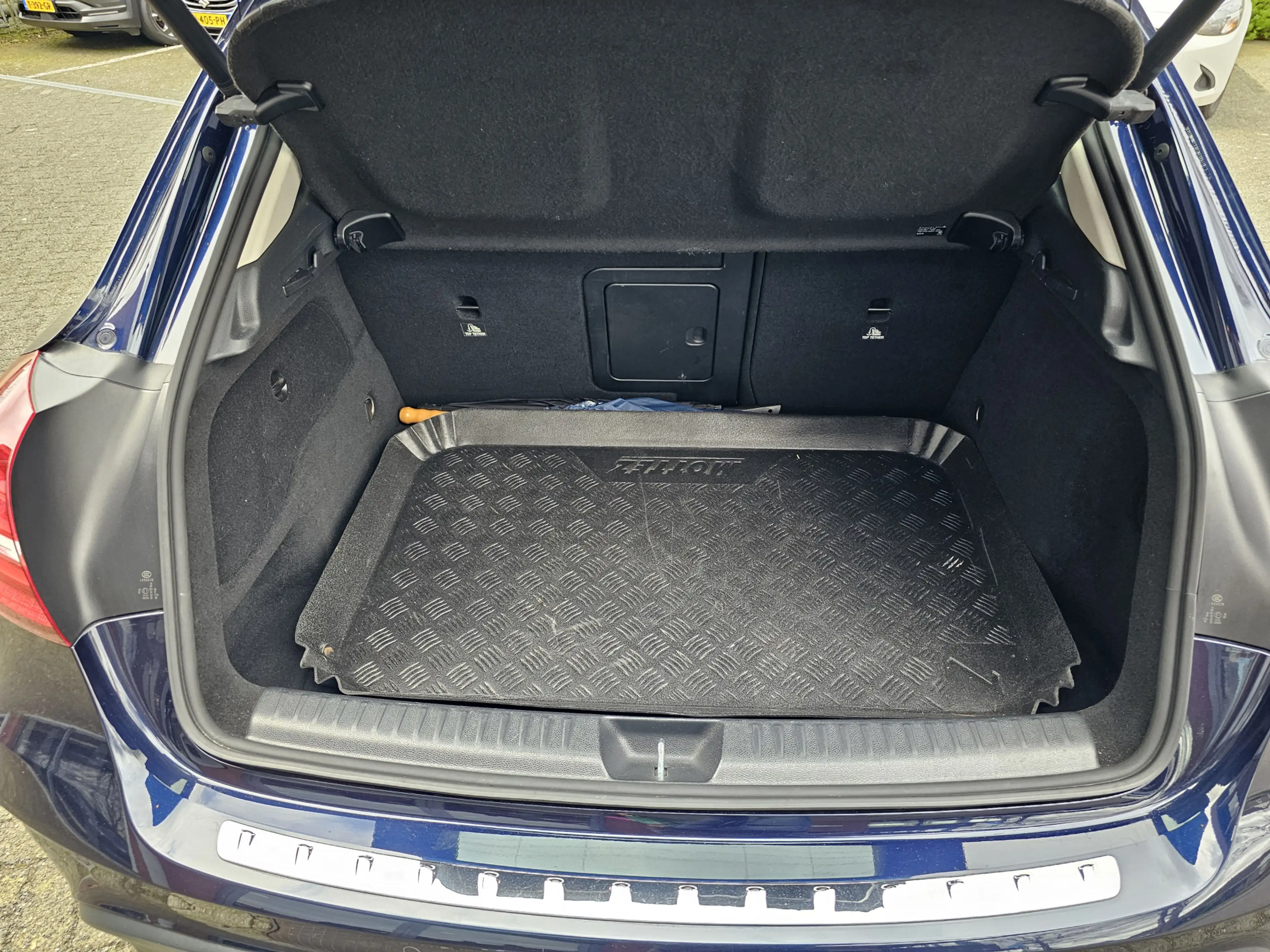 Mercedes-Benz GLA 45 AMG 4MATIC Premium,360 camera,Leder. — photo 21