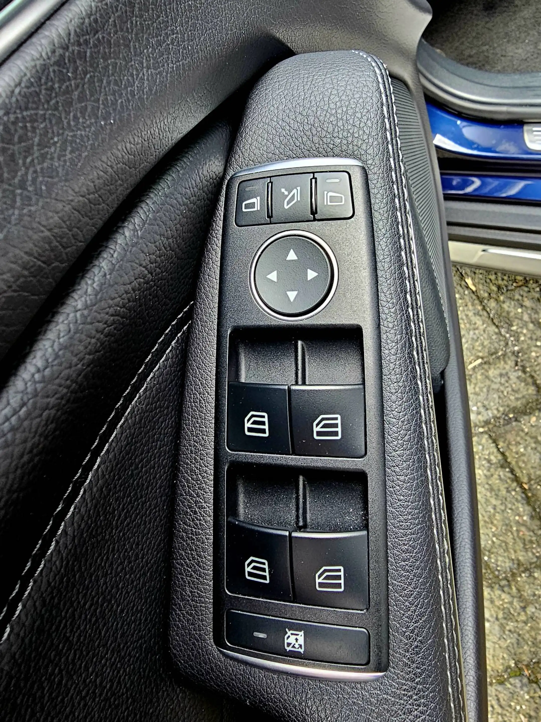 Mercedes-Benz GLA 45 AMG 4MATIC Premium,360 camera,Leder. — photo 24