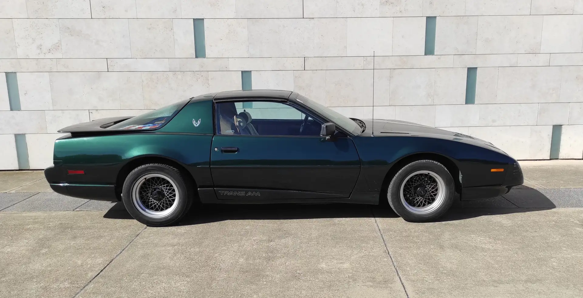 Pontiac Firebird Firebird Trans Am Verde - 1